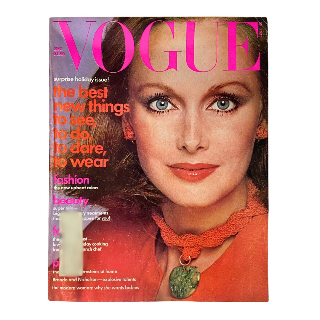 VTG Vogue Magazine December 1975 Karen Graham by Francesco Scavullo GD Interior