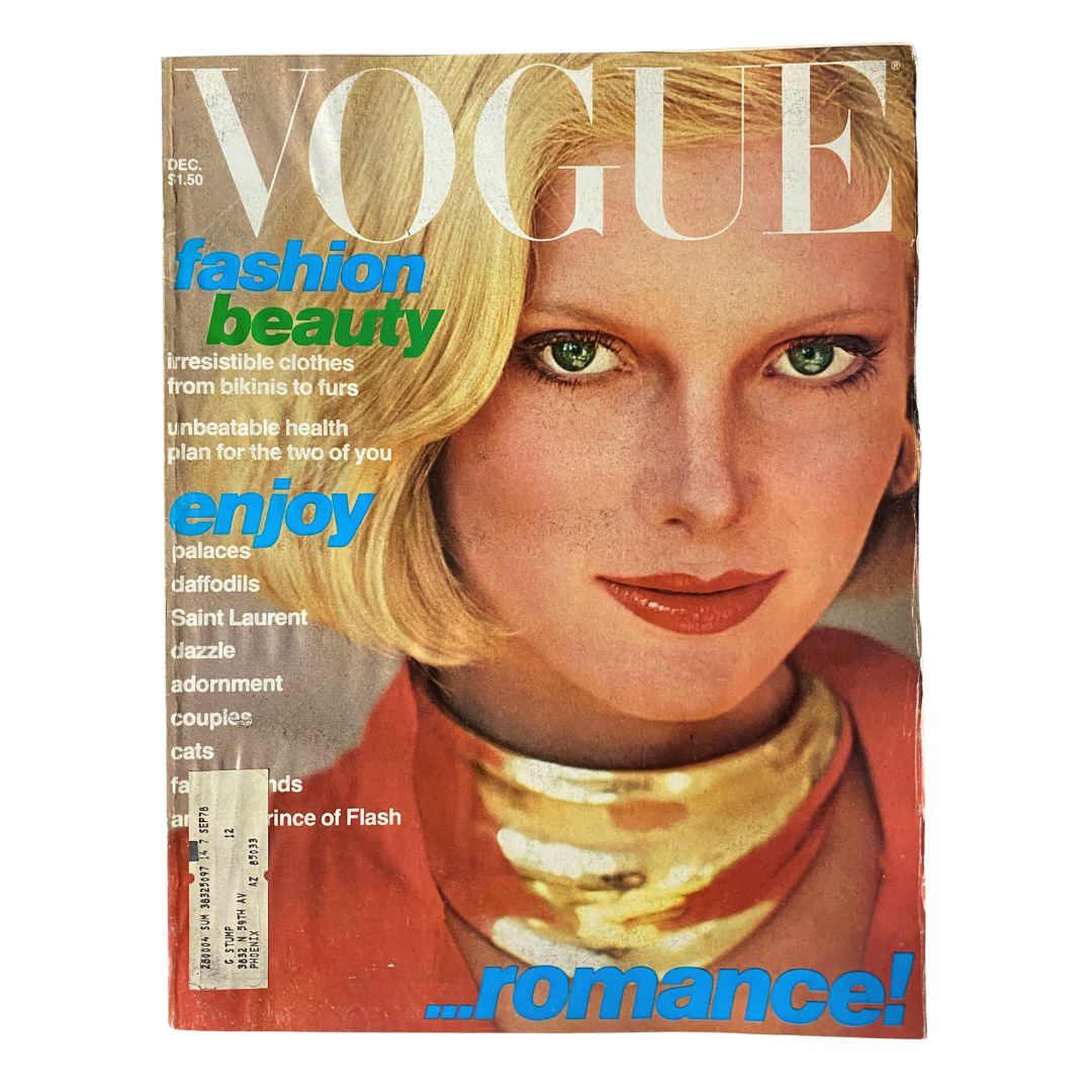 VTG Vogue Magazine December 1976 Lisa Cooper by Arthur Elgort