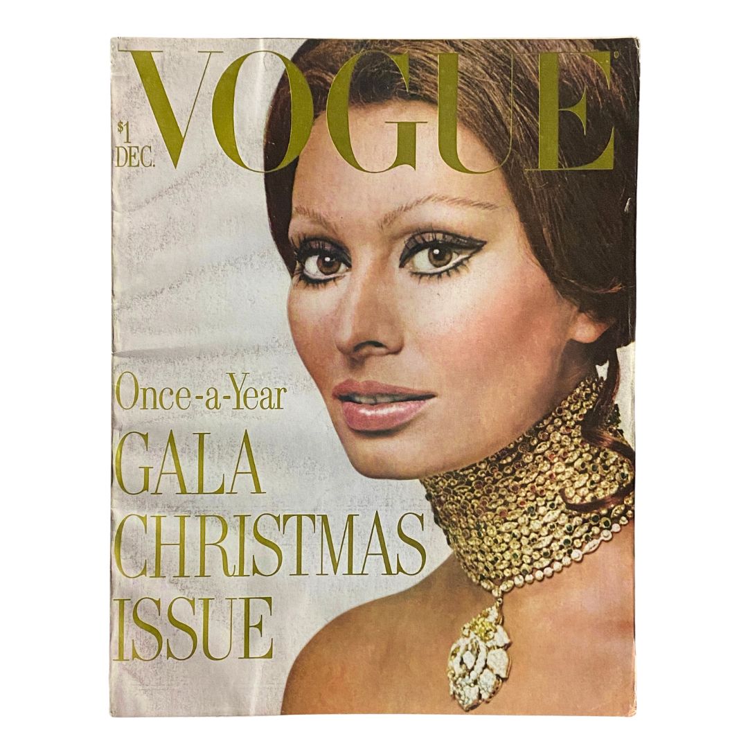 VTG Vogue Magazine December 1970 Sophia Loren by Richard Avedon No Label