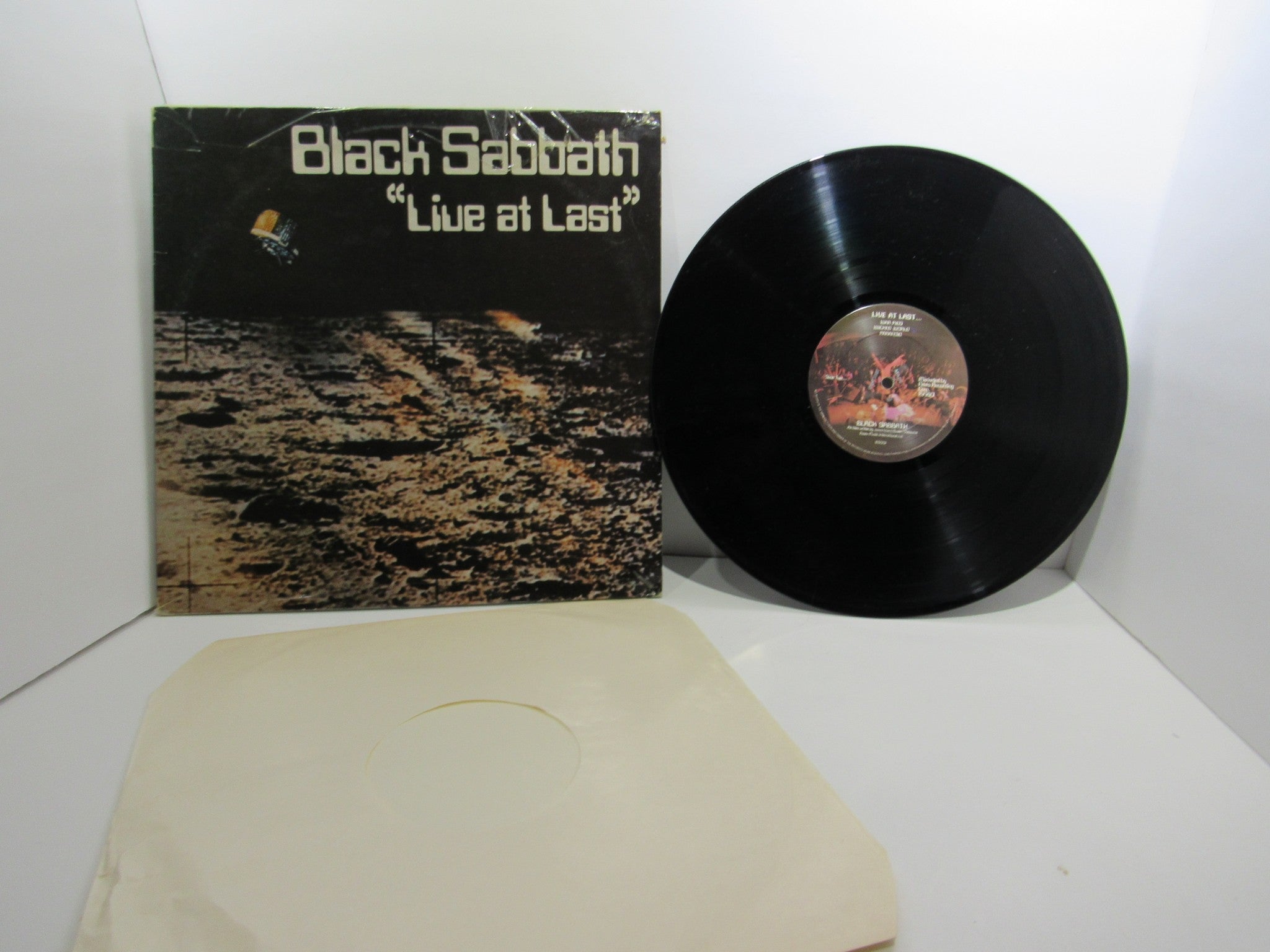 Black Sabbath: Live At Last NEMS BS001 1982 UK LP Grade: VG