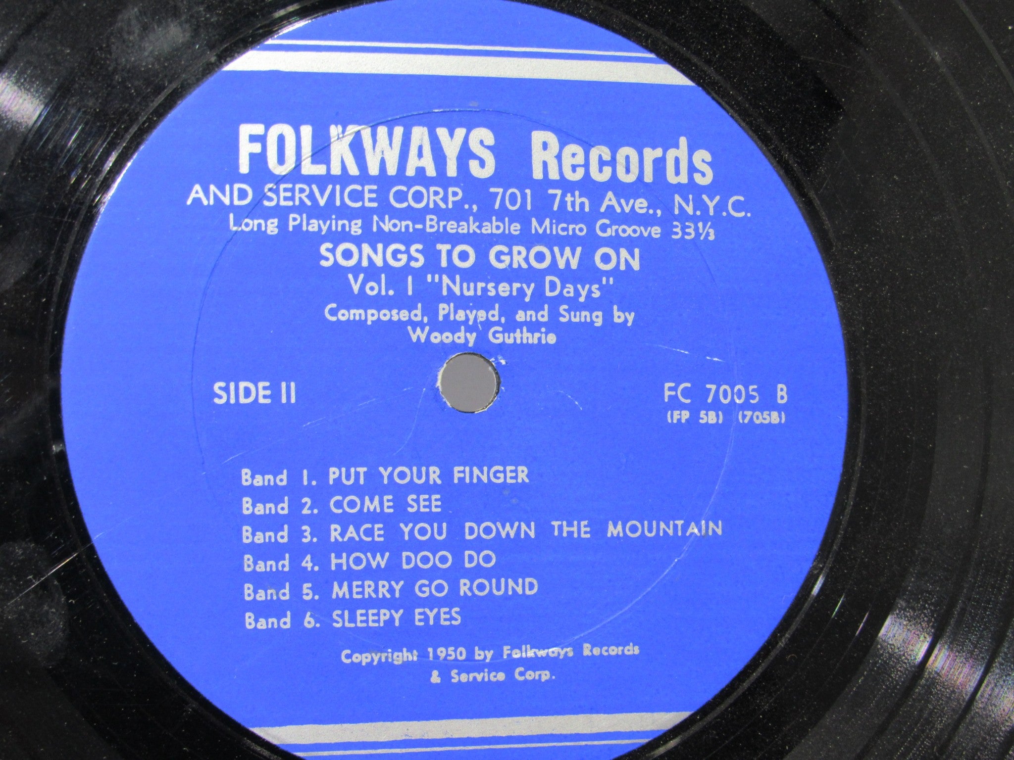 Woody Guthrie: Songs To Grow On / Volume One: Nursery Days FC 7005 10" LP G+