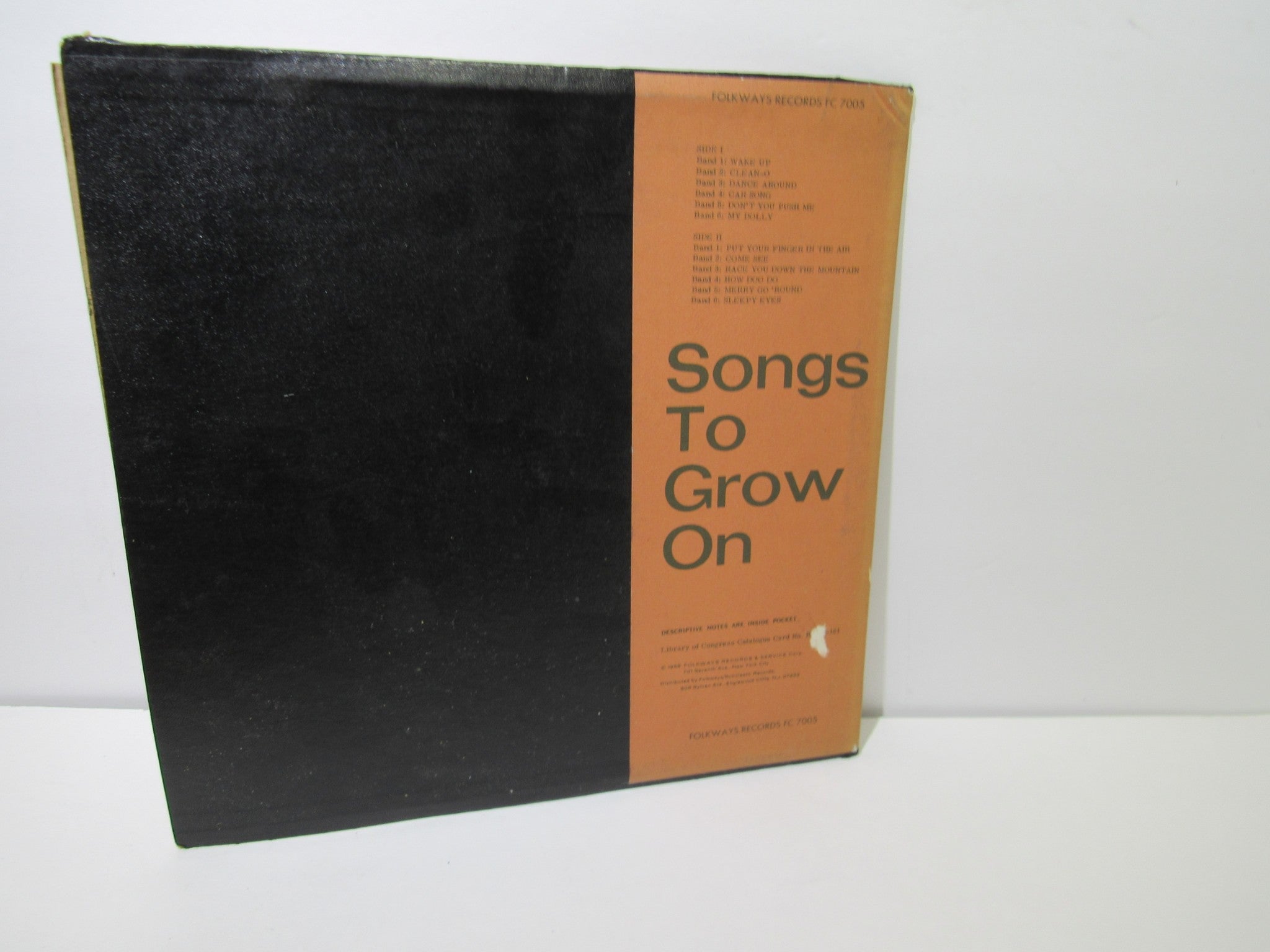 Woody Guthrie: Songs To Grow On / Volume One: Nursery Days FC 7005 10" LP G+