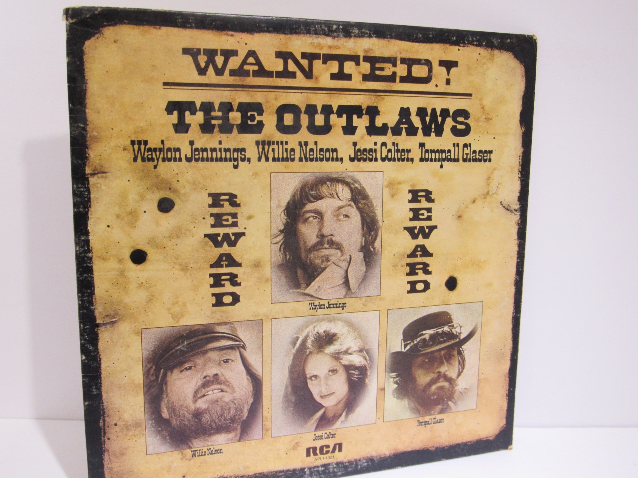 Waylon Jennings, Willie Nelson... Wanted! The Outlaws RCA Victor LP APL1-1321 G+