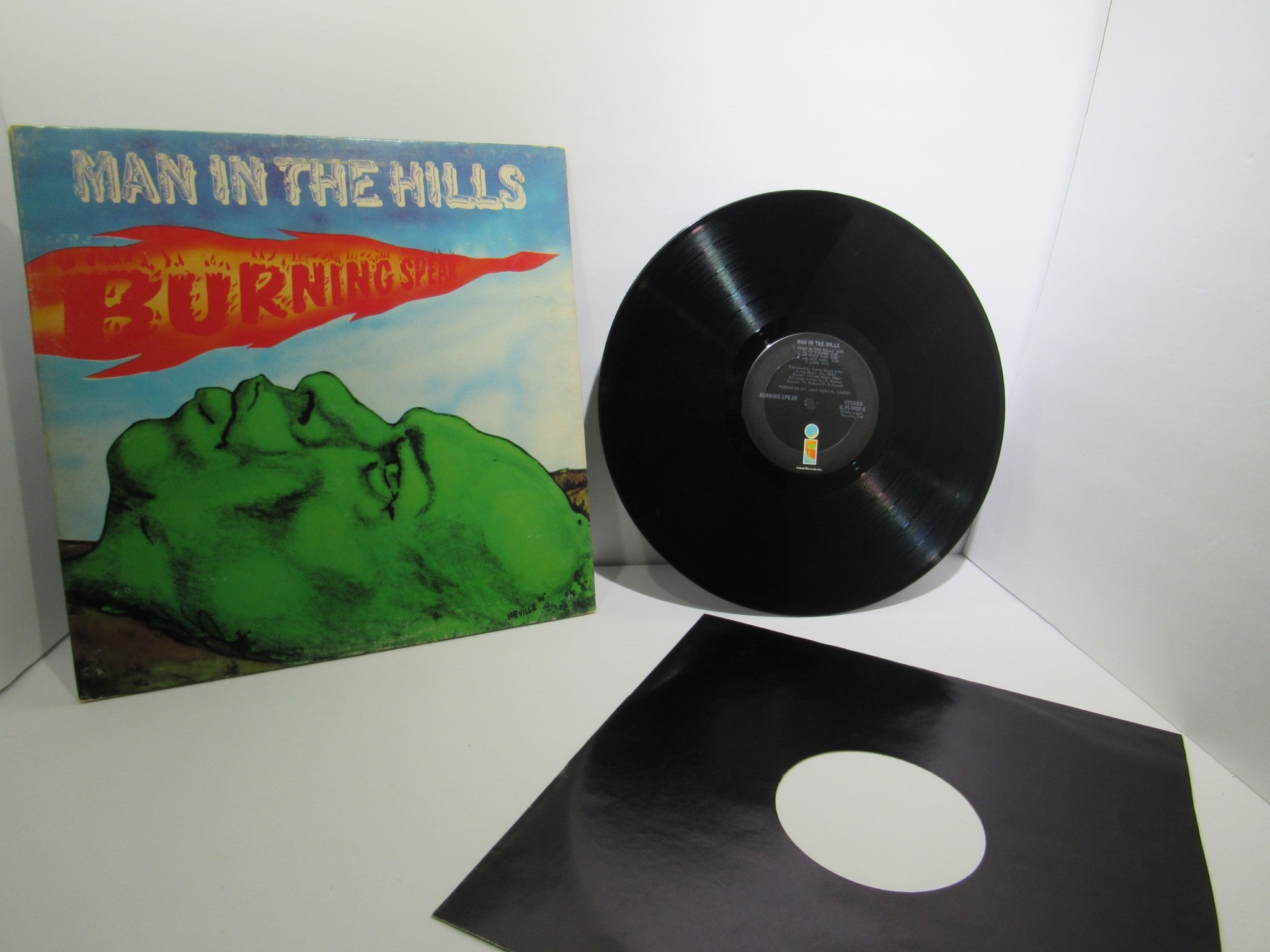 Burning Spear: Man In The Hills Island Records ILPS 9412 Gatefold LP Grade: VG