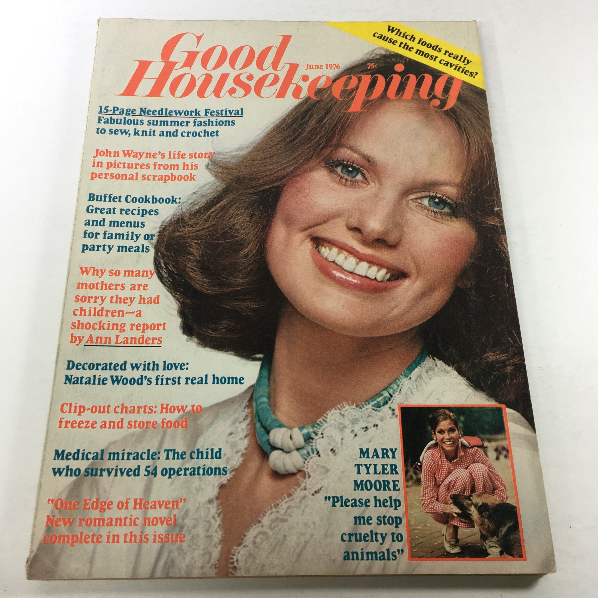 June 1976 Good Housekeeping magazine cover featuring Mary Tyler Moore with headlines about summer fashions and recipes.