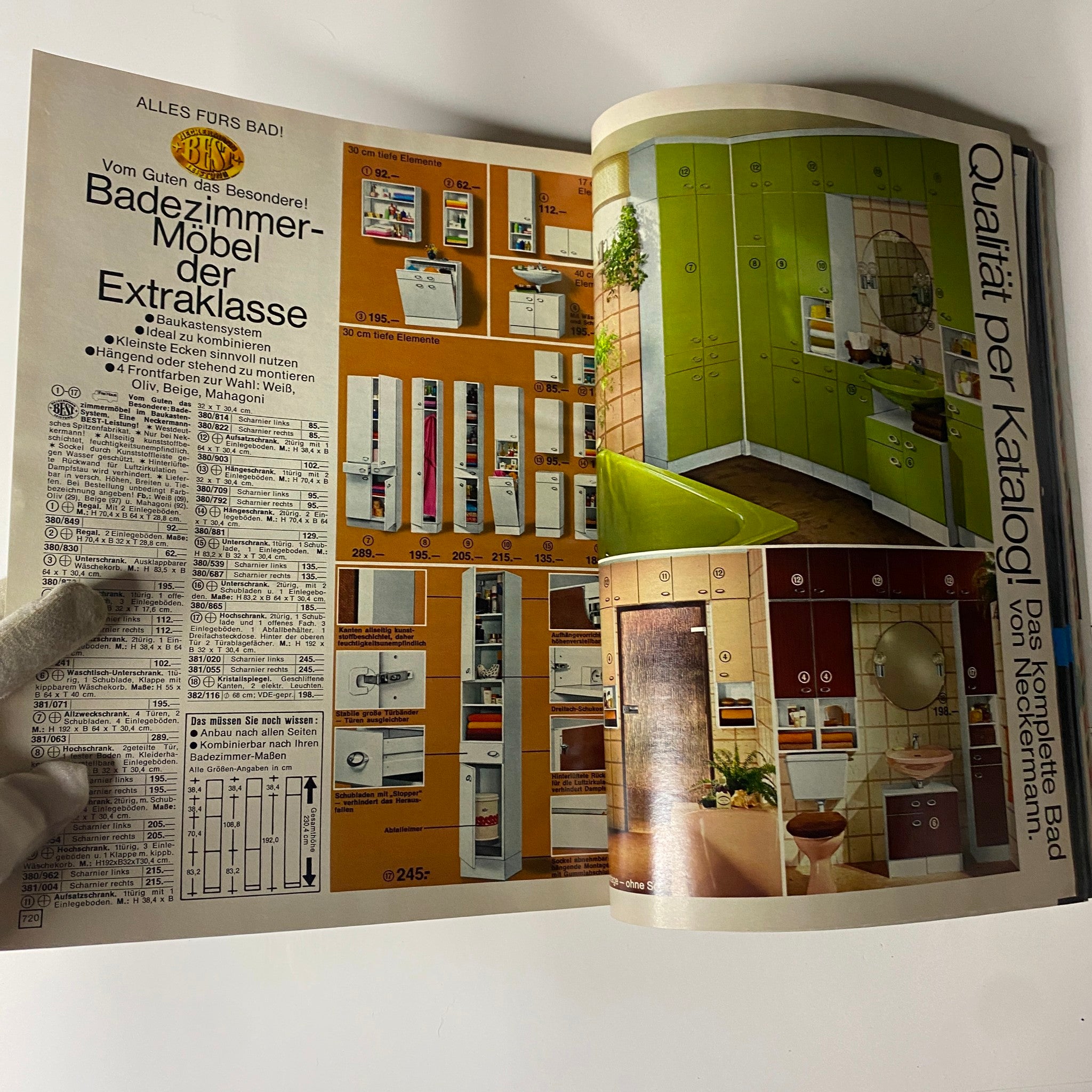 1978-1979 Neckermann Winter Catalog showcasing modern bathroom furniture designs, emphasizing stylish storage solutions and decor options.