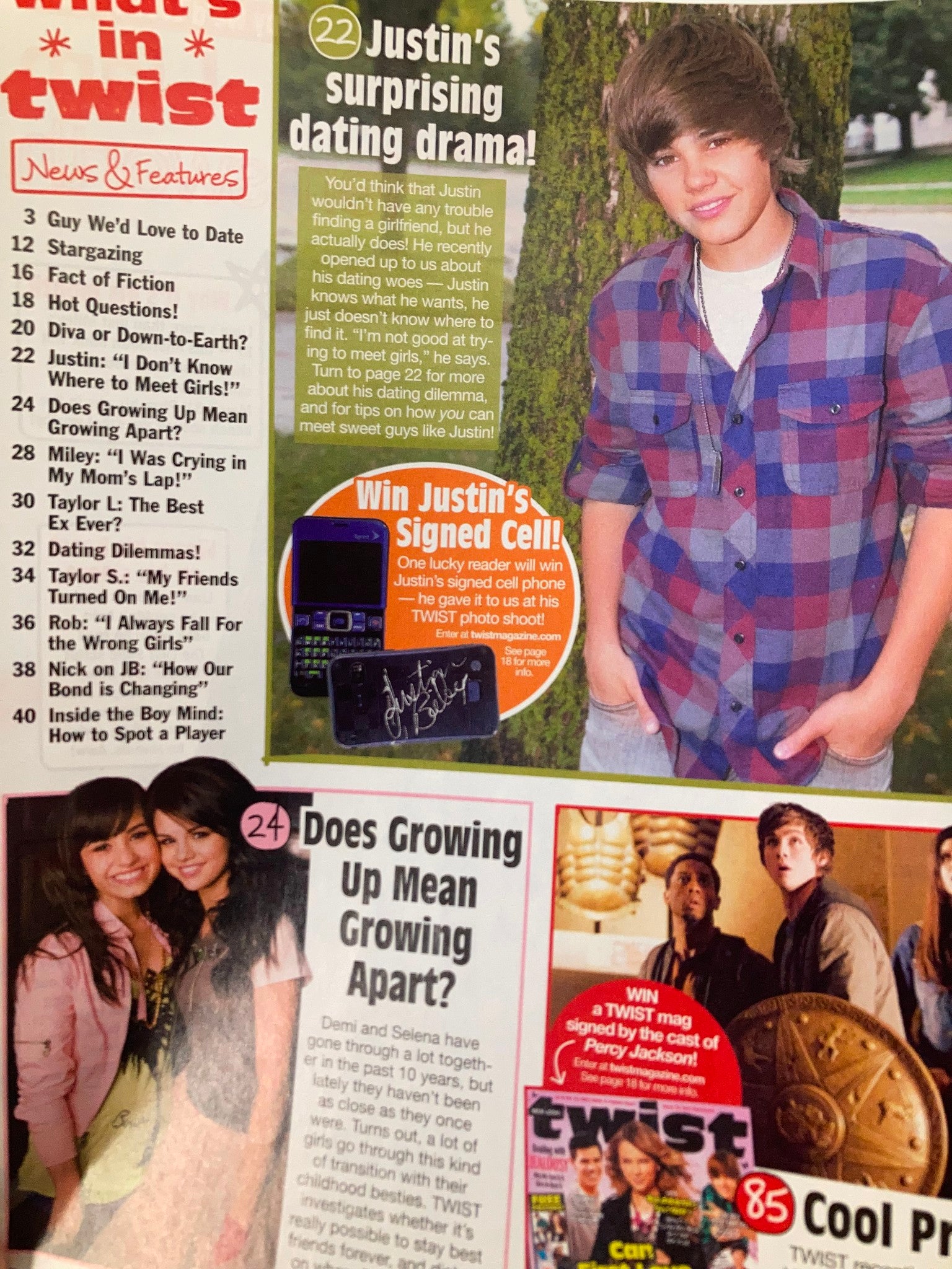 Twist Magazine April 2010 Selena Gomez and Justin Bieber w Poster No Label