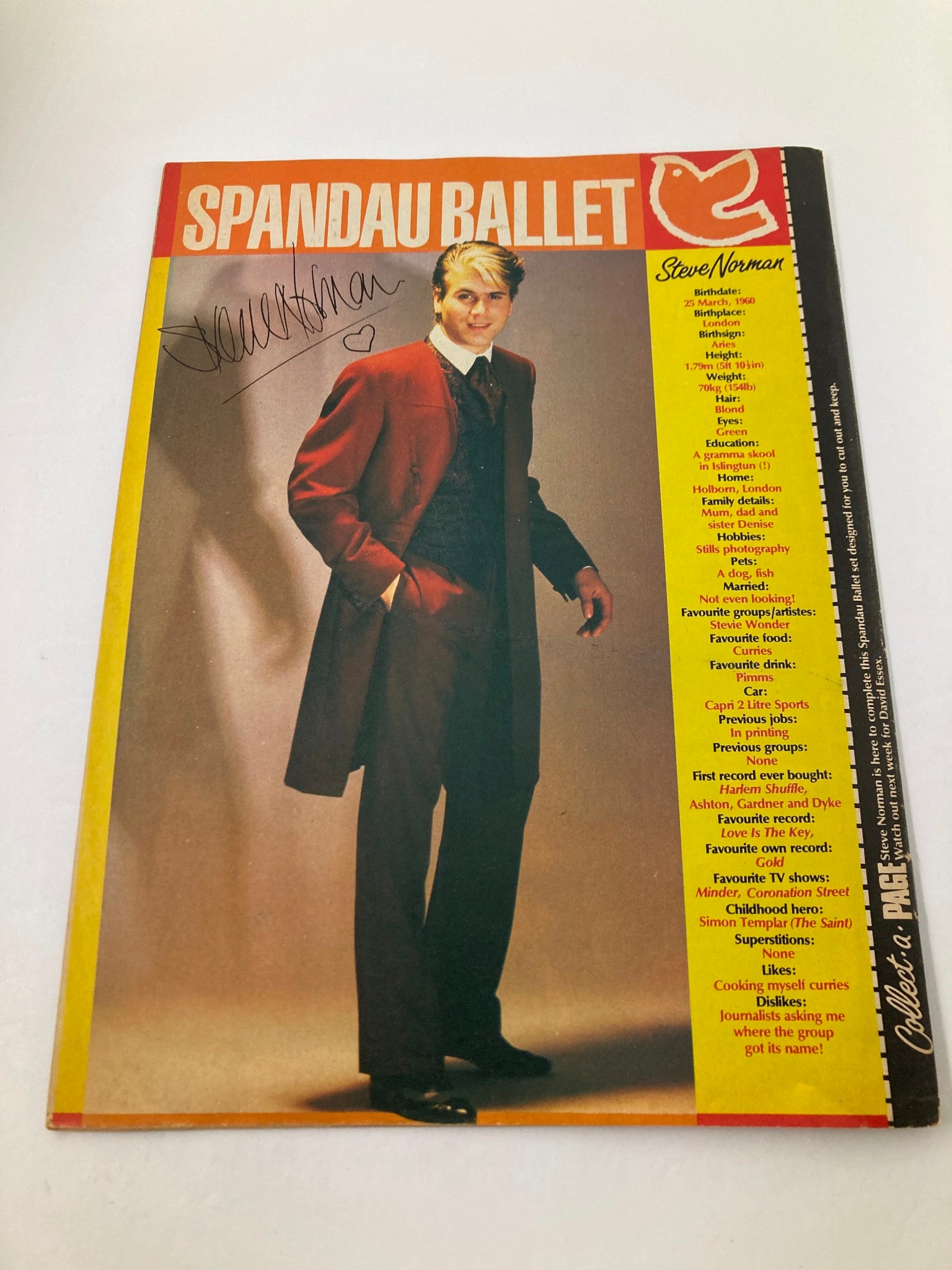 Spandau Ballet feature page from Lookin Magazine November 12, 1983, featuring Steve Norman, including biographical details and a signed autograph.