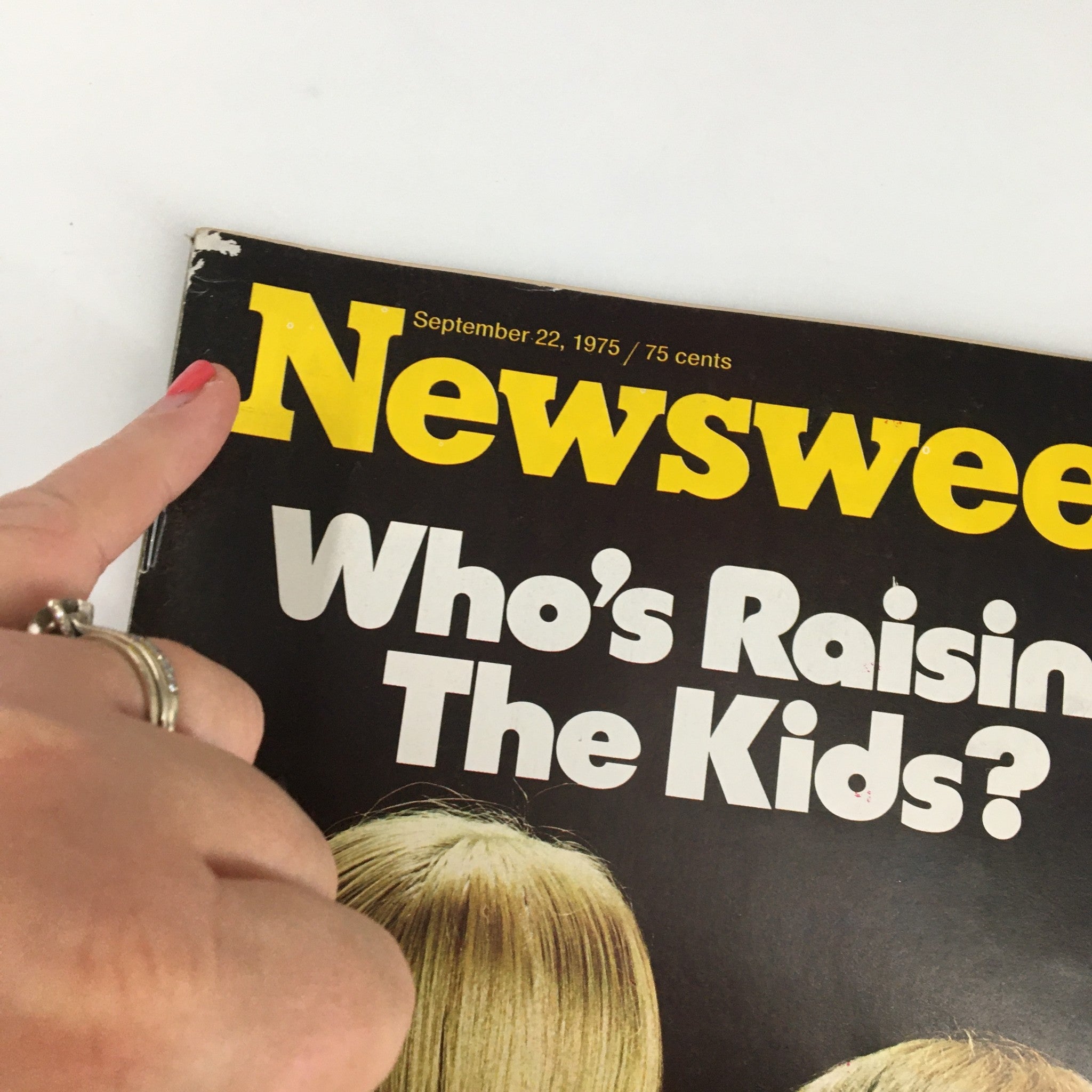 VTG Newsweek Magazine September 22 1975 Who's Raising The Kids?