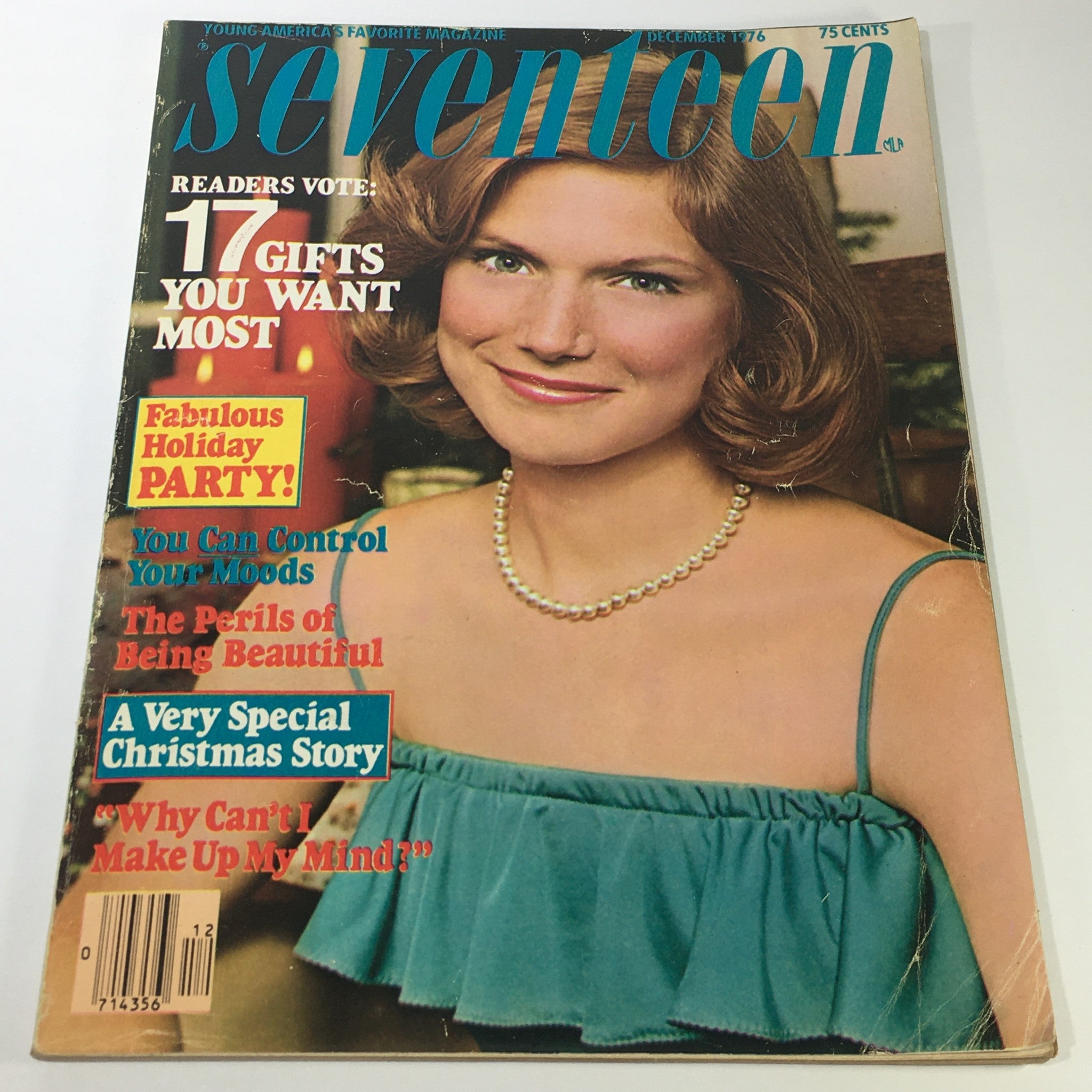 VTG Seventeen Magazine: December 1976 - The Perils Of Being Beautiful / No Label