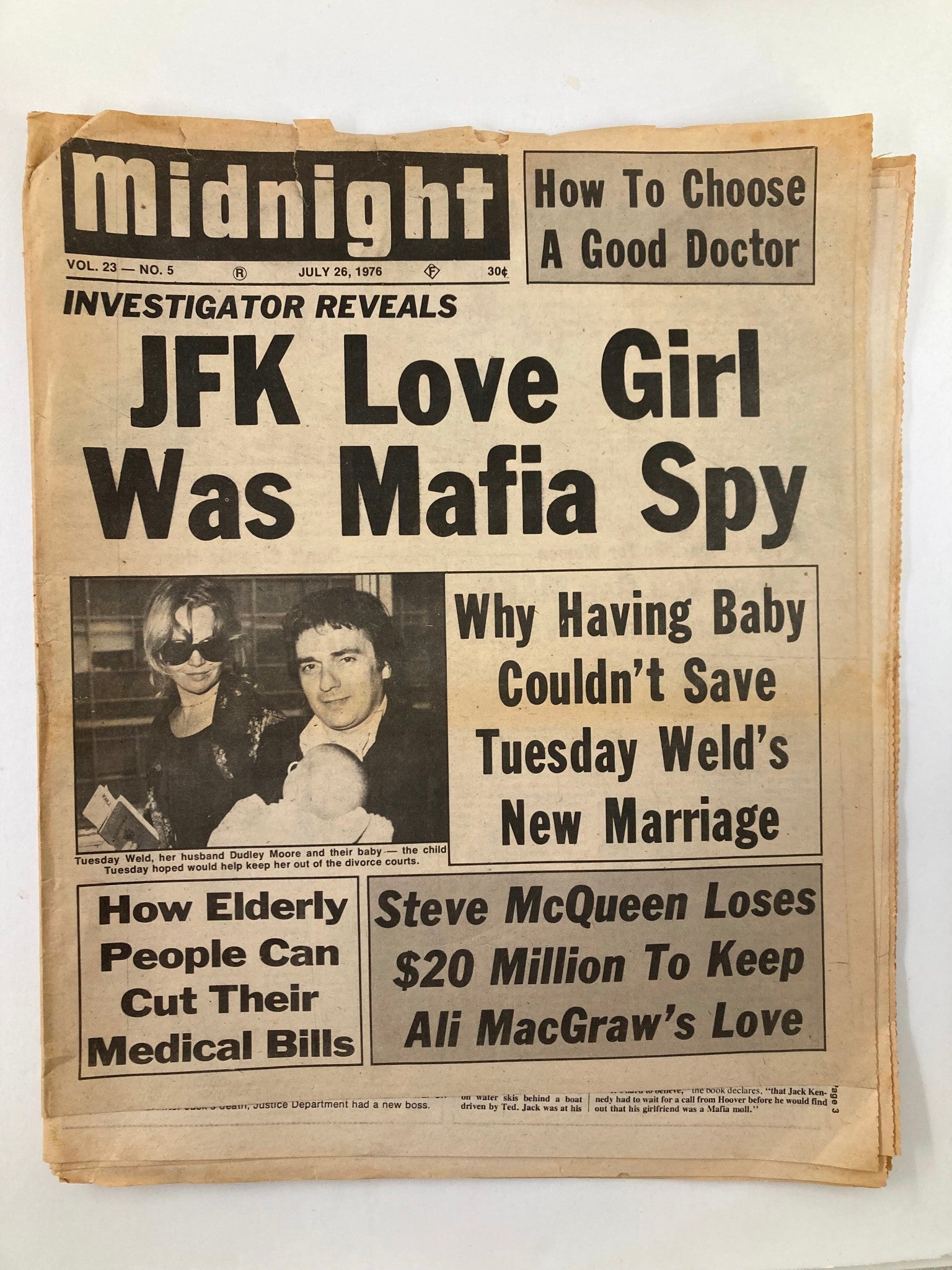 Midnight Tabloid July 26 1976 Vol 23 #5 Tuesday Weld and Dudley Moore