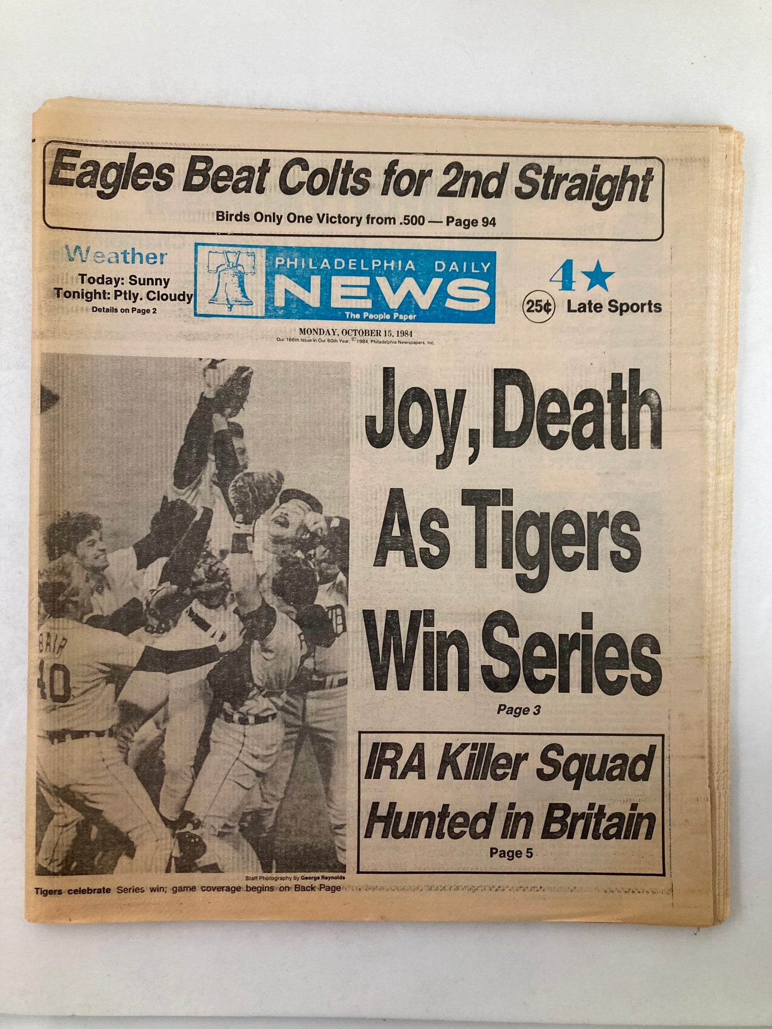 Philadelphia Daily News Tabloid October 15 1984 Tigers Celebrate Series Win Game