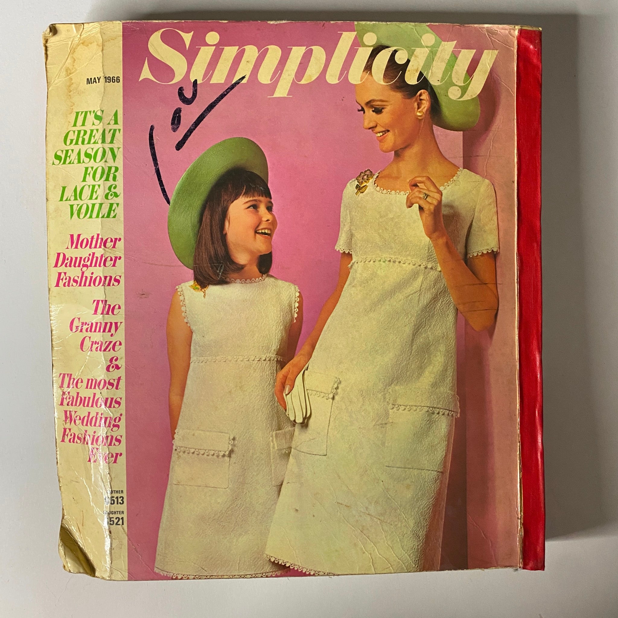 1966 May Simplicity Fashion Giant Catalog cover featuring stylish mother and daughter outfits, highlighting vintage fashion trends from the mid-1960s.