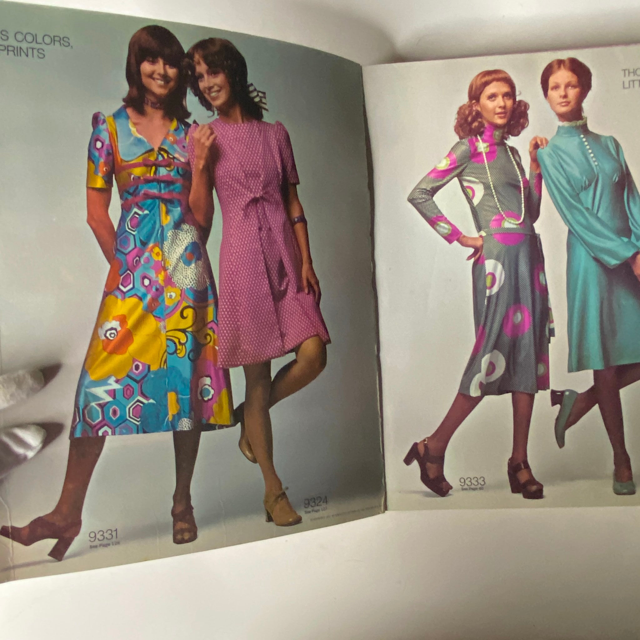 1971 April Simplicity Spring Catalog featuring colorful dress designs including styles 9331 and 9333, perfect for vintage fashion enthusiasts.