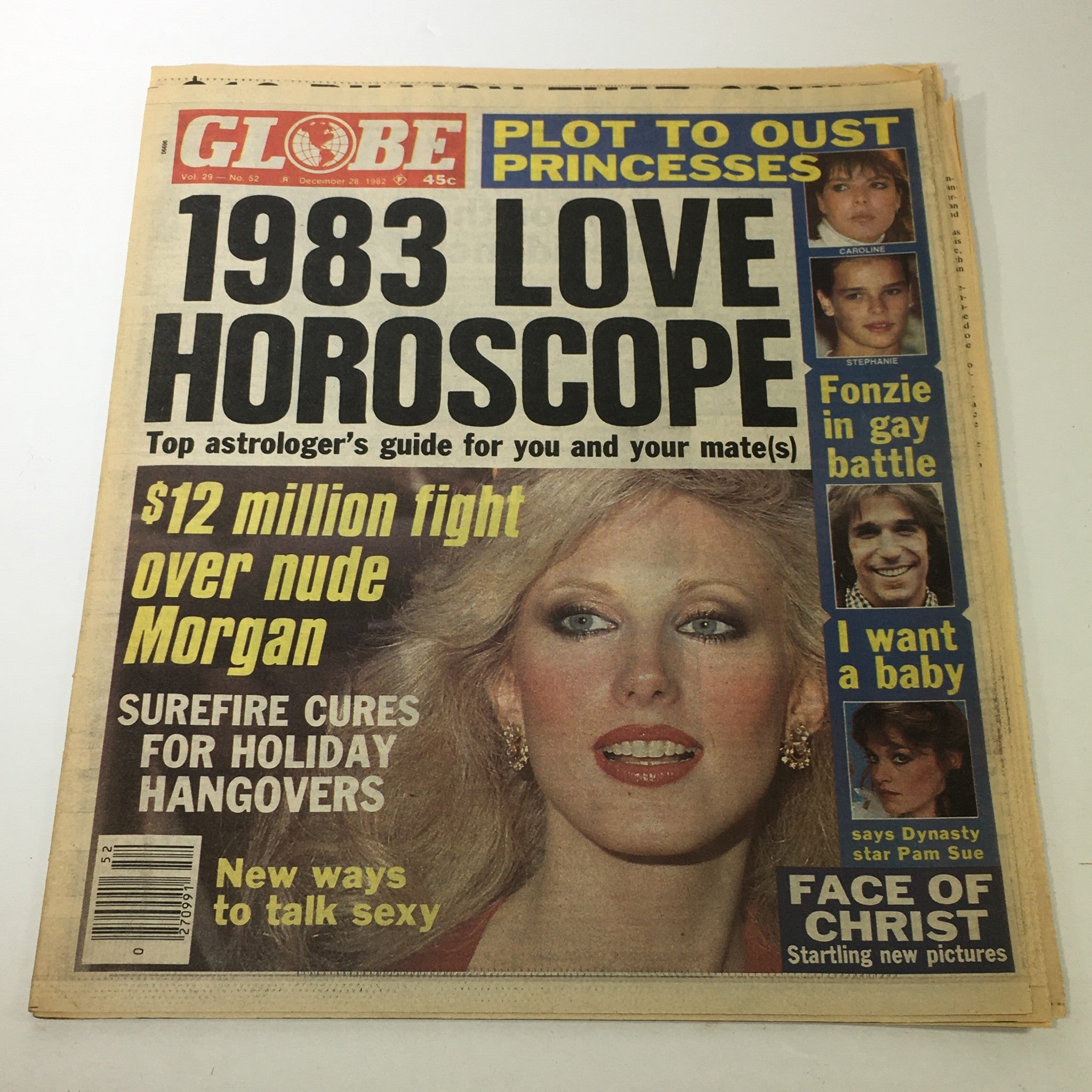 Vintage Globe Magazine cover from December 28 1982, Vol. 29 No. 52 featuring articles on Princess Caroline and Stephanie, along with a 1983 love horoscope, celebrity news, and more.