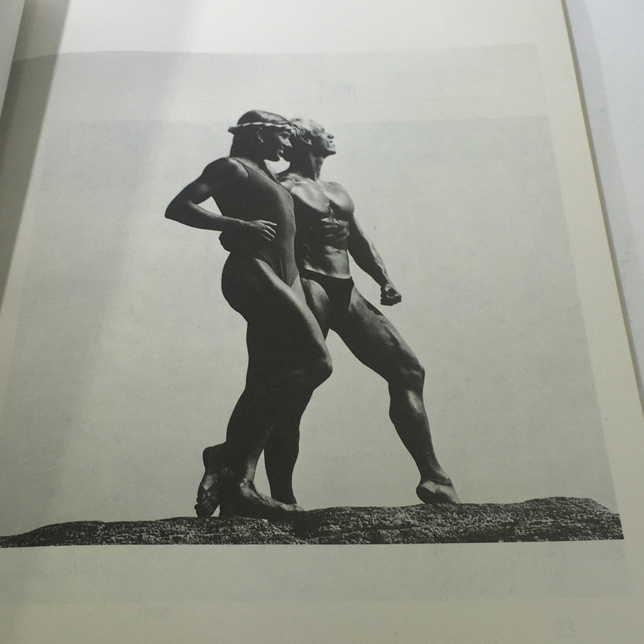 VTG The Sensuality Of Strength by Gayle Olinekova 1984 - Superwoman Super Body