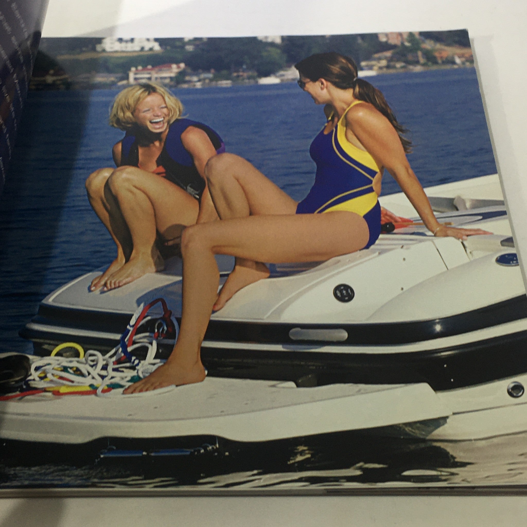 VTG 2005 Maxum Sports Boats, Sports Decks, Sports Express Cruisers Catalog