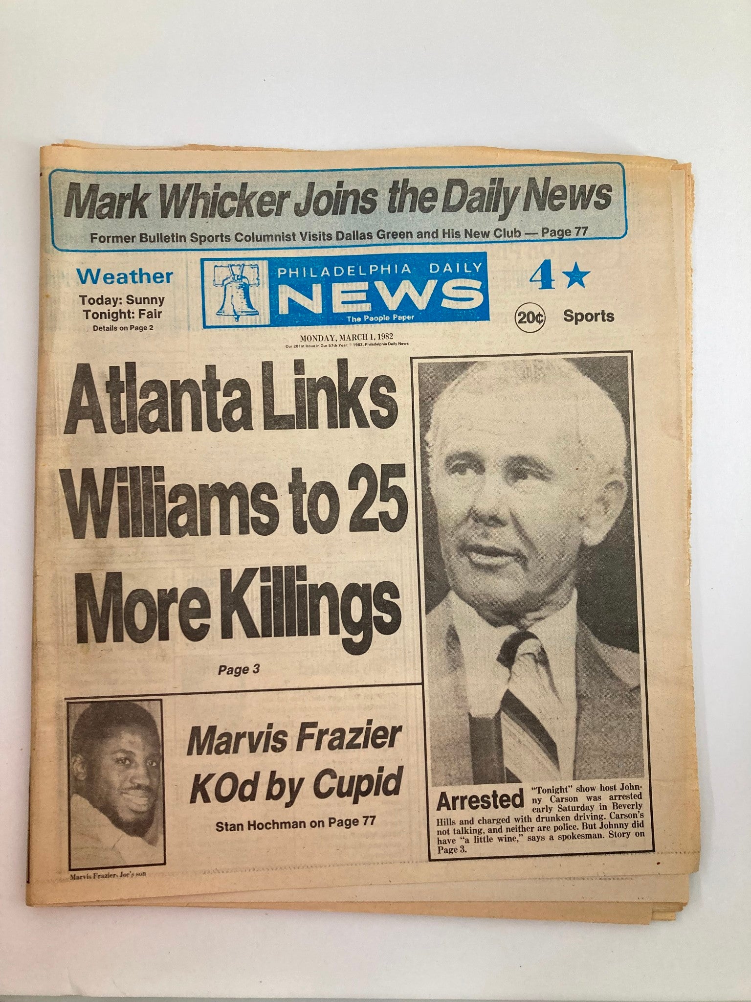 Philadelphia Daily News Tabloid March 1 1982 Marvis Frazier & Jonny Carson