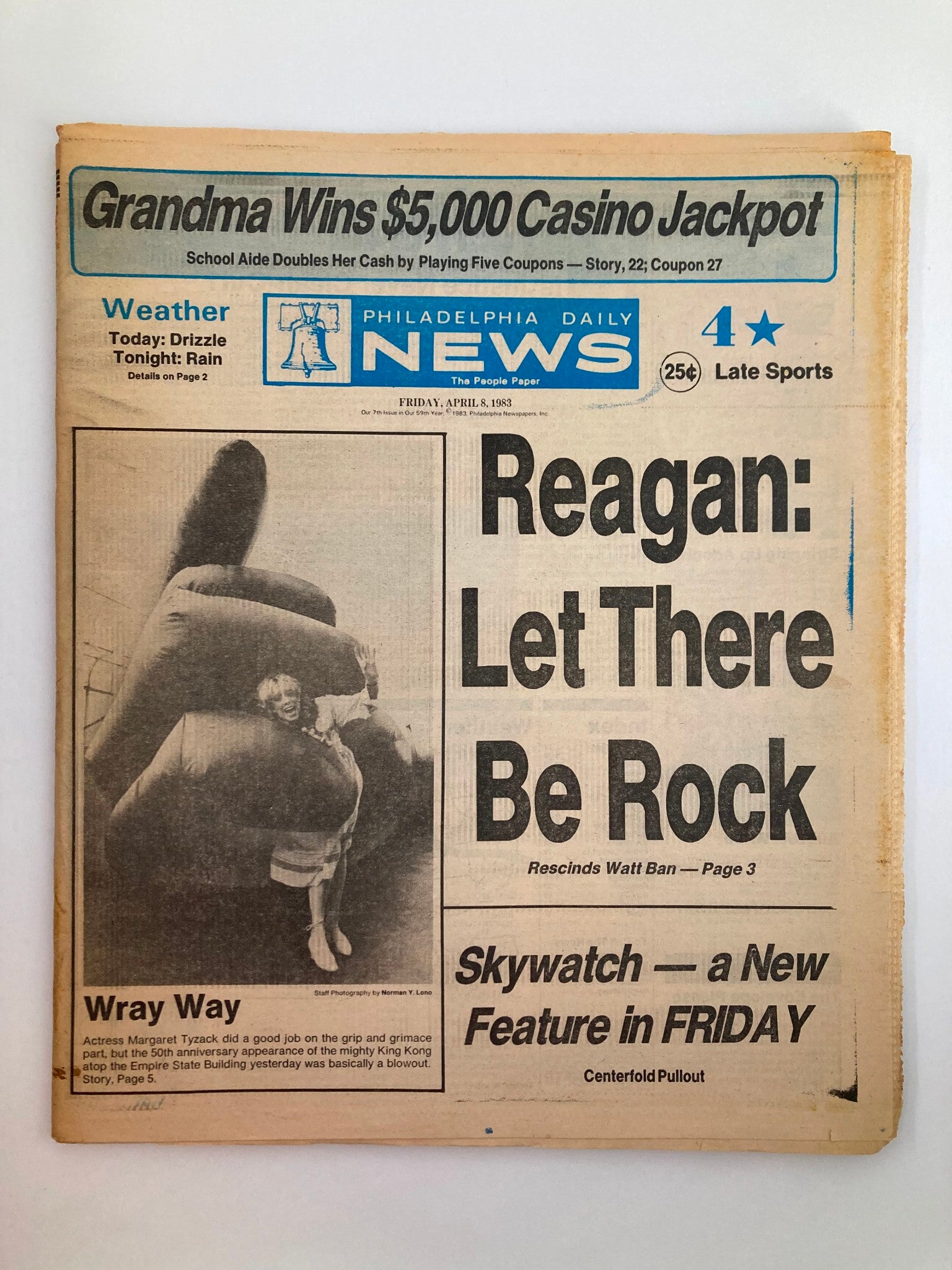 Philadelphia Daily News Tabloid April 8 1983 Ronald Reagan & Margaret Tyzack