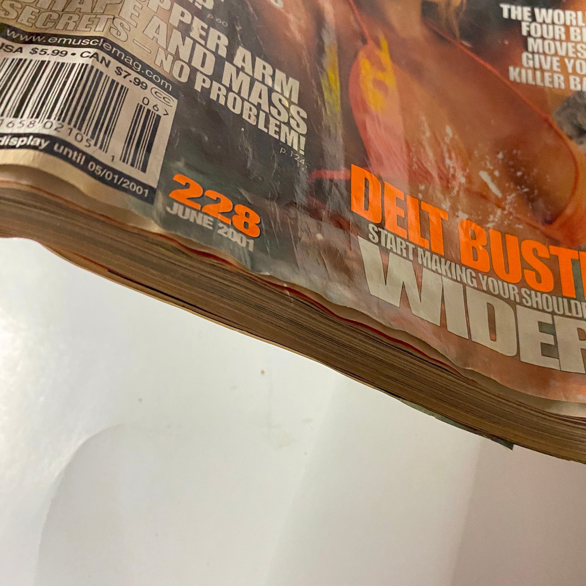 MuscleMag International Magazine June 2001 Trish Stratus GD Interior No Label