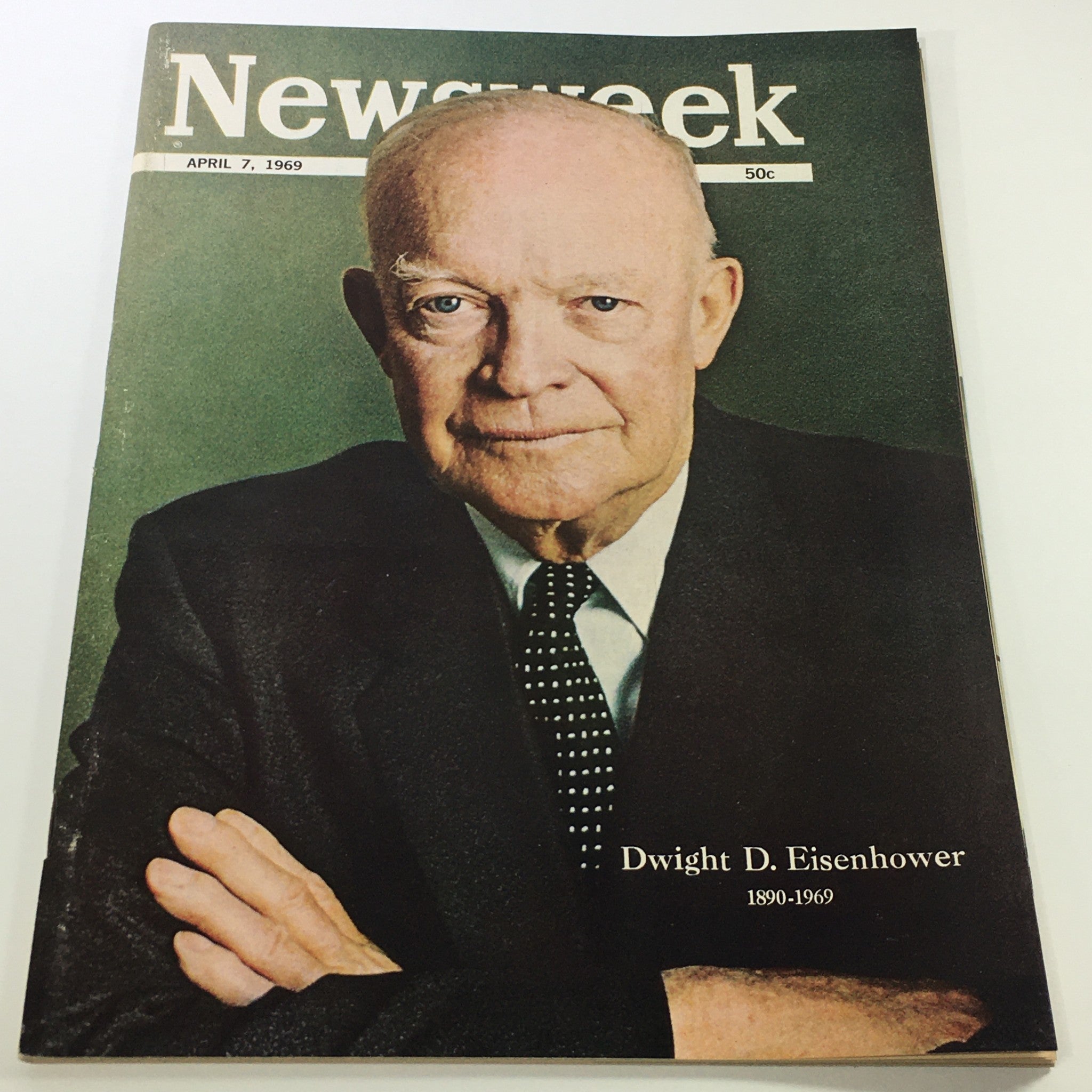 VTG Newsweek Magazine April 7 1969 - Dwight D. Eisenhower 1890-1969 / Newsstand