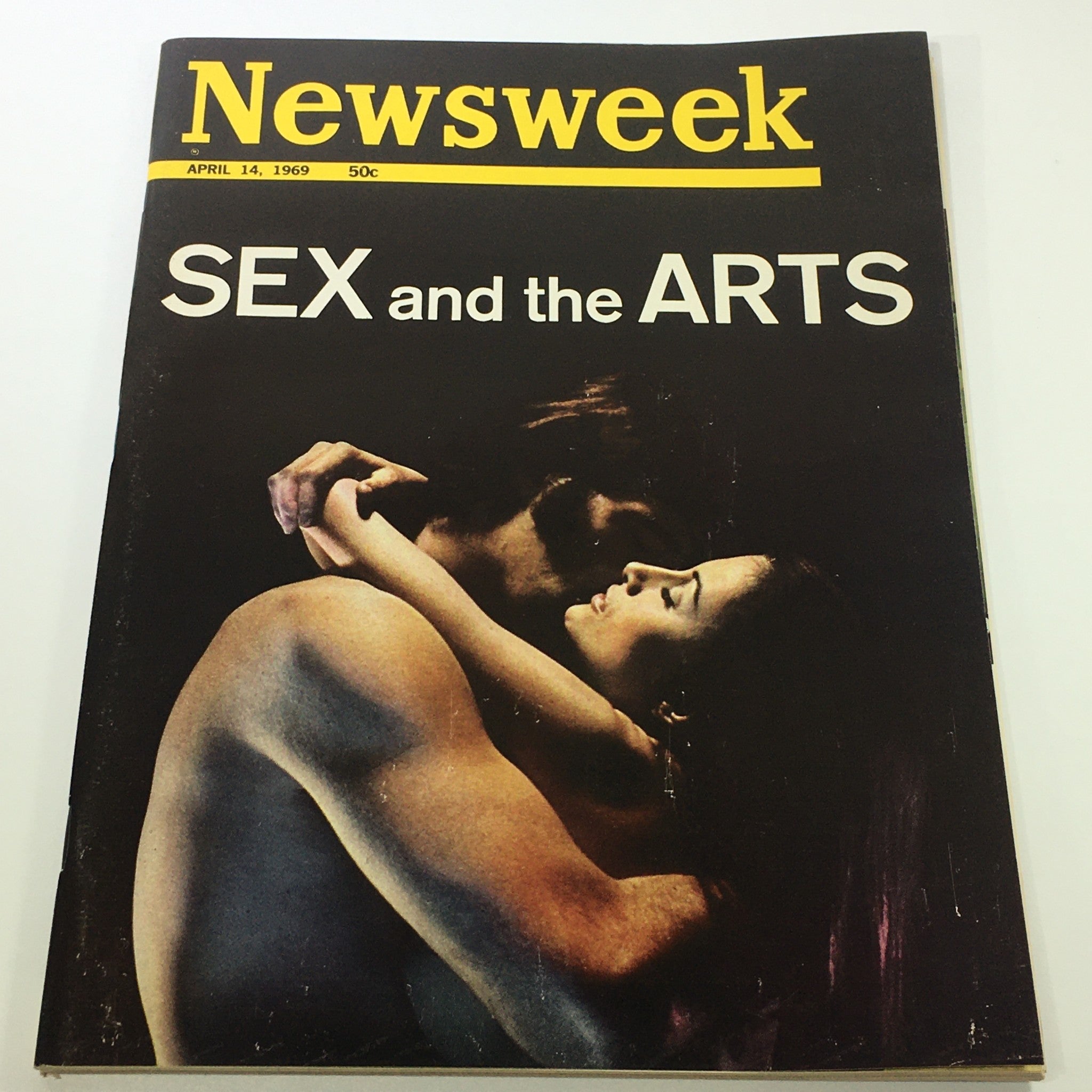 VTG Newsweek Magazine April 14 1969 - Sex and the Arts / Newsstand / No Label