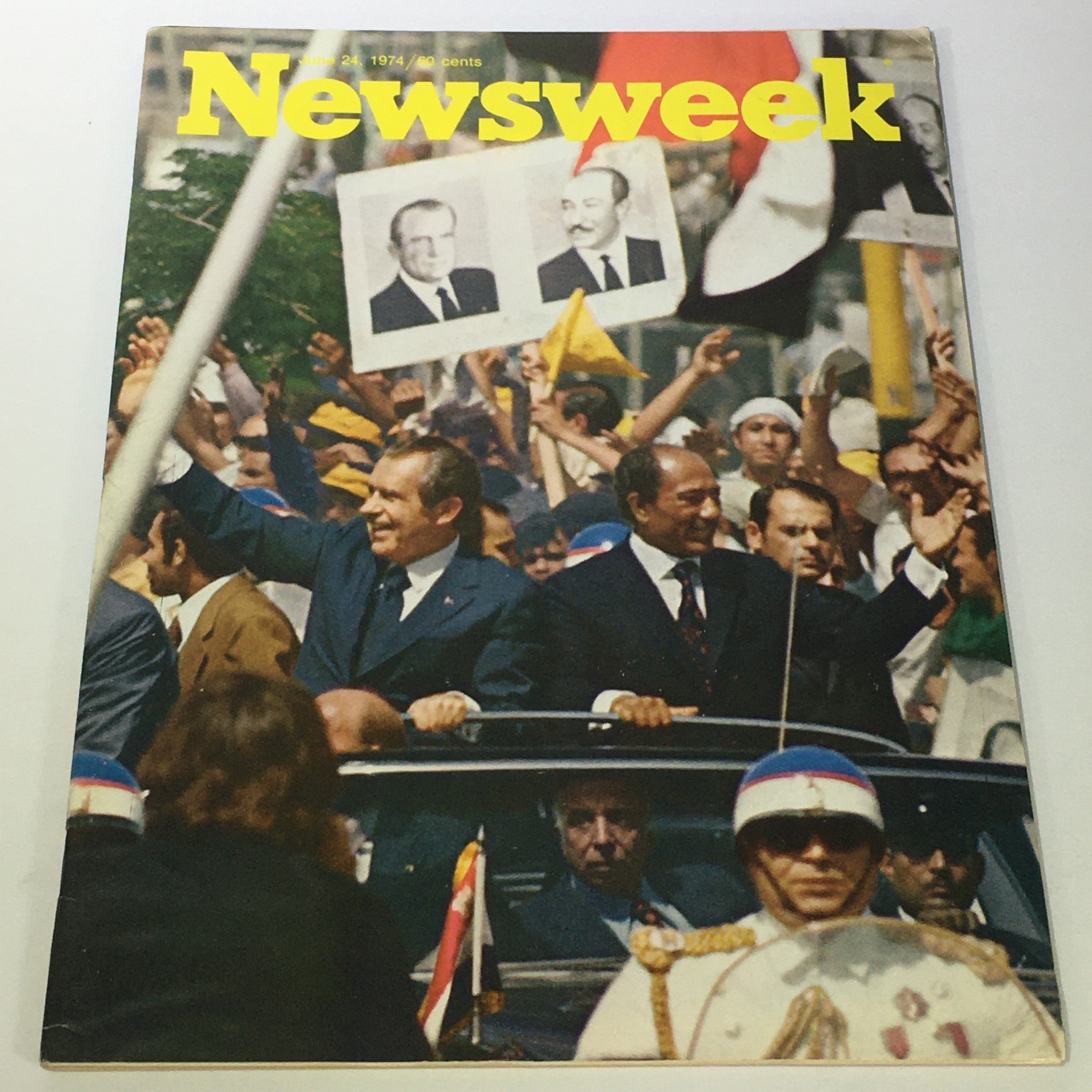 VTG Newsweek Magazine June 24 1974 - Richard Nixon On Tour / Newsstand