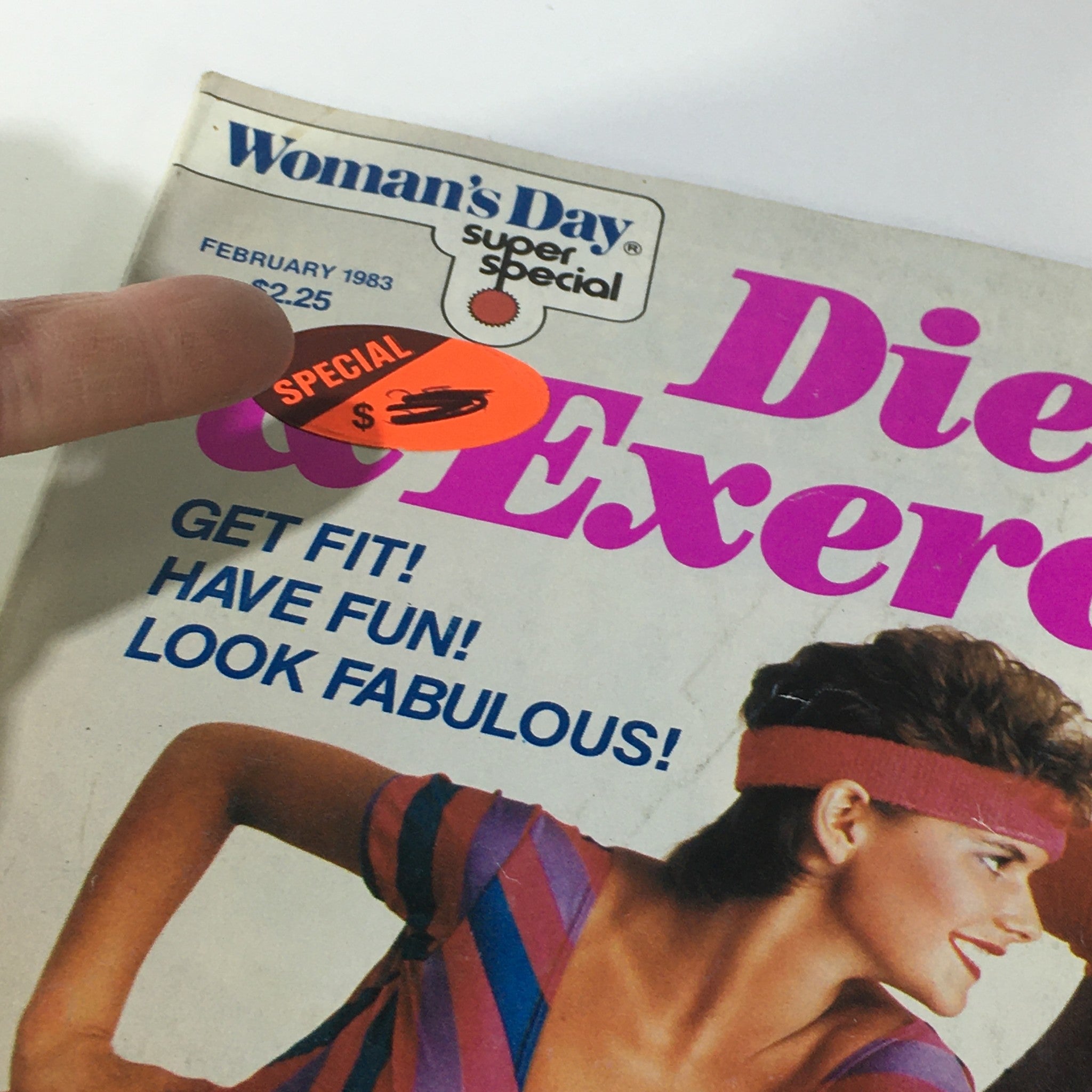 VTG Woman's Day Magazine February 1983 - Diet & Exercise / Newsstand / No Label