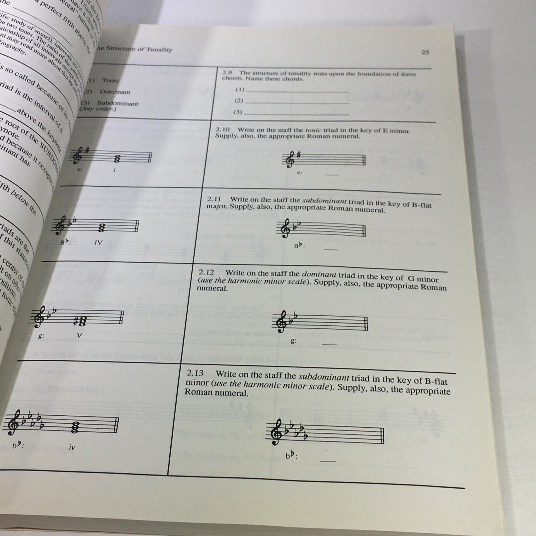 VTG 1986 Harmonic Materials in Tonal Music by Paul Harder and Greg A. Steinke