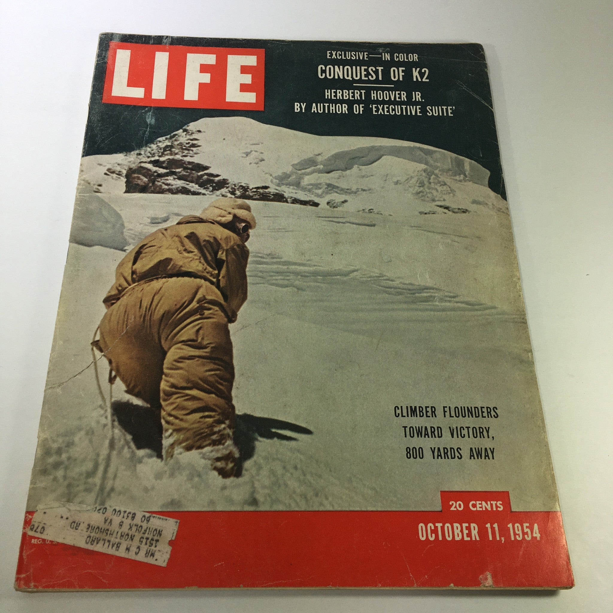 VTG Life Magazine October 11 1954 - Herbert Hoover Jr. / Conquest of K2