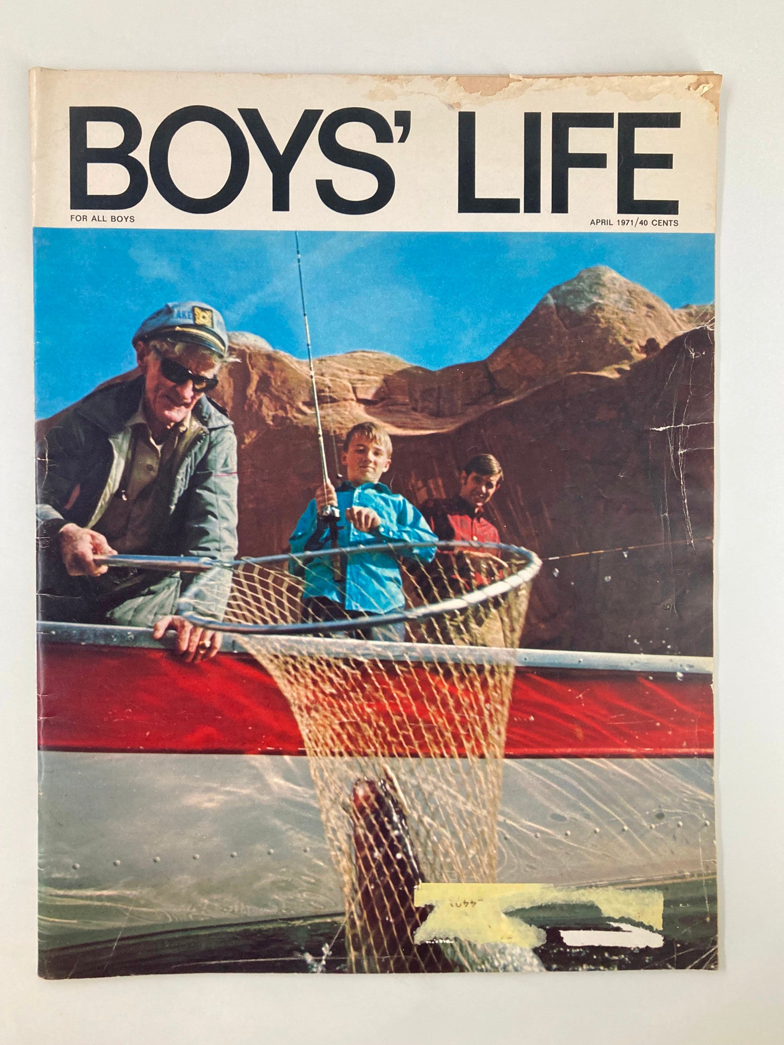 VTG Boys' Life Magazine April 1971 Utah's Glen Canyon Bass Fishing with a View