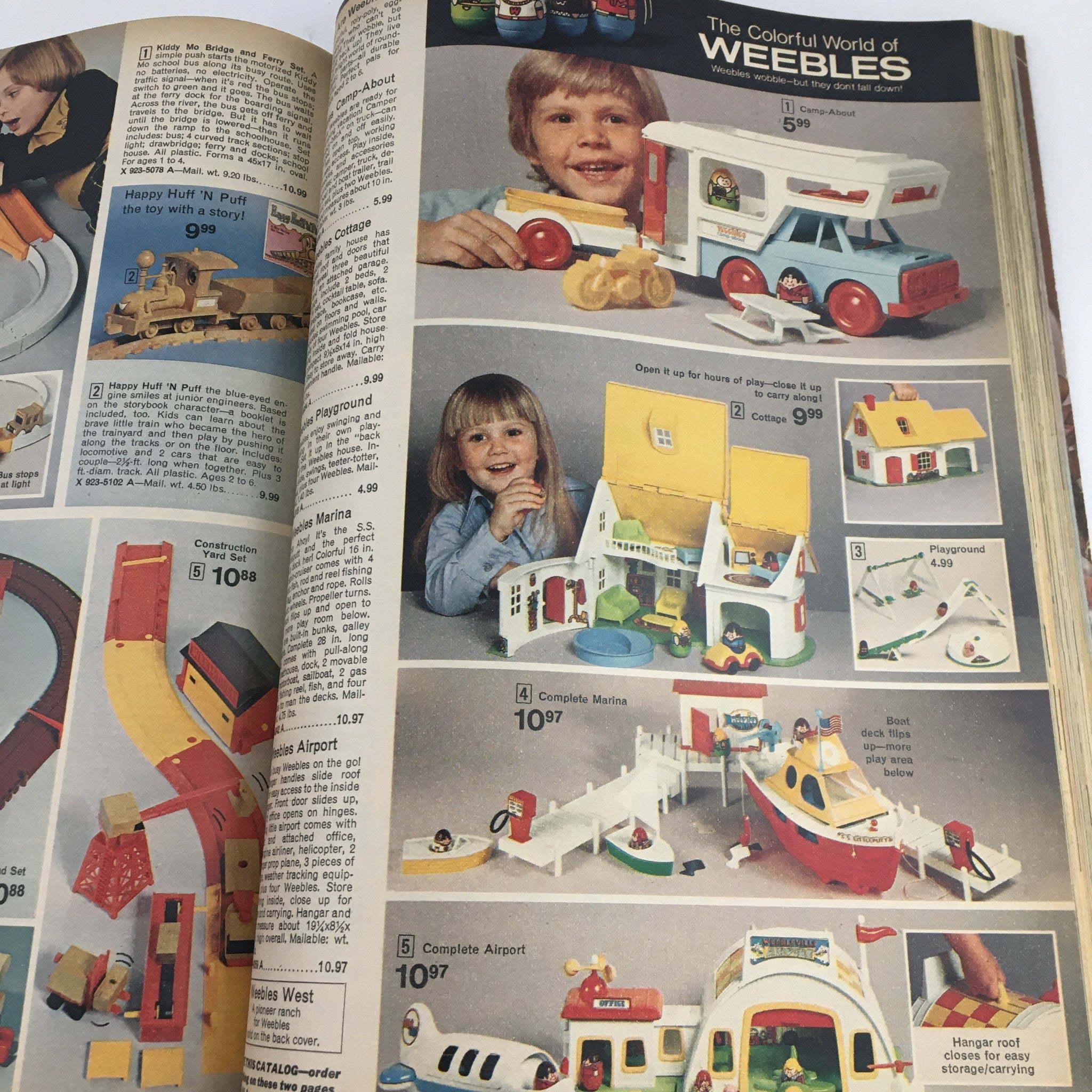 1974 JCPenney Christmas Colorful Weebles Toys and Dresses Price Catalog