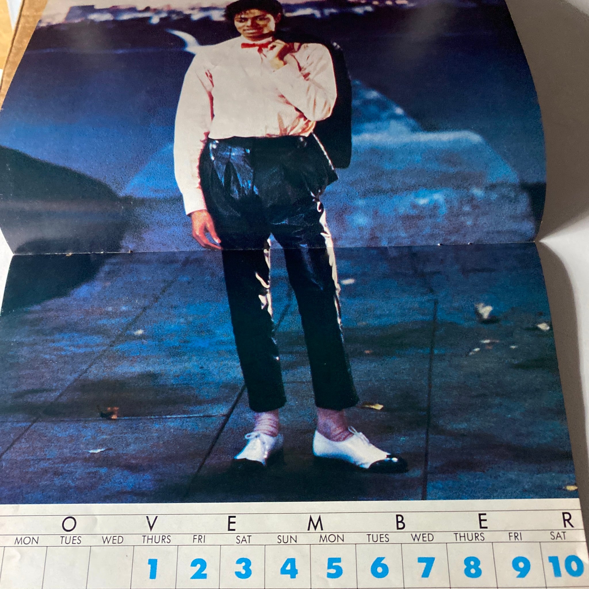 VTG Right On Magazine 1984-1985 Michael Jackson w Poster Calendar No Label