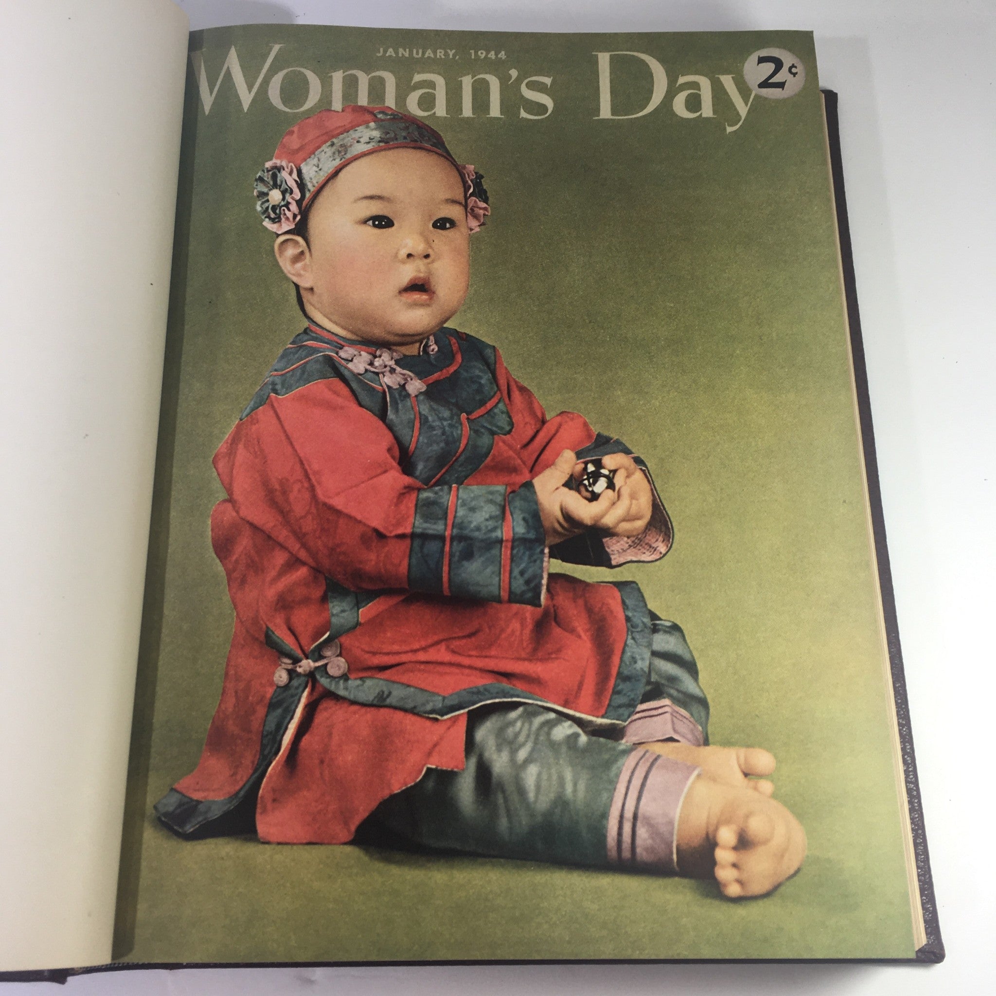 1944 Woman's Day Magazine Complete Year Round In One Book Compilation