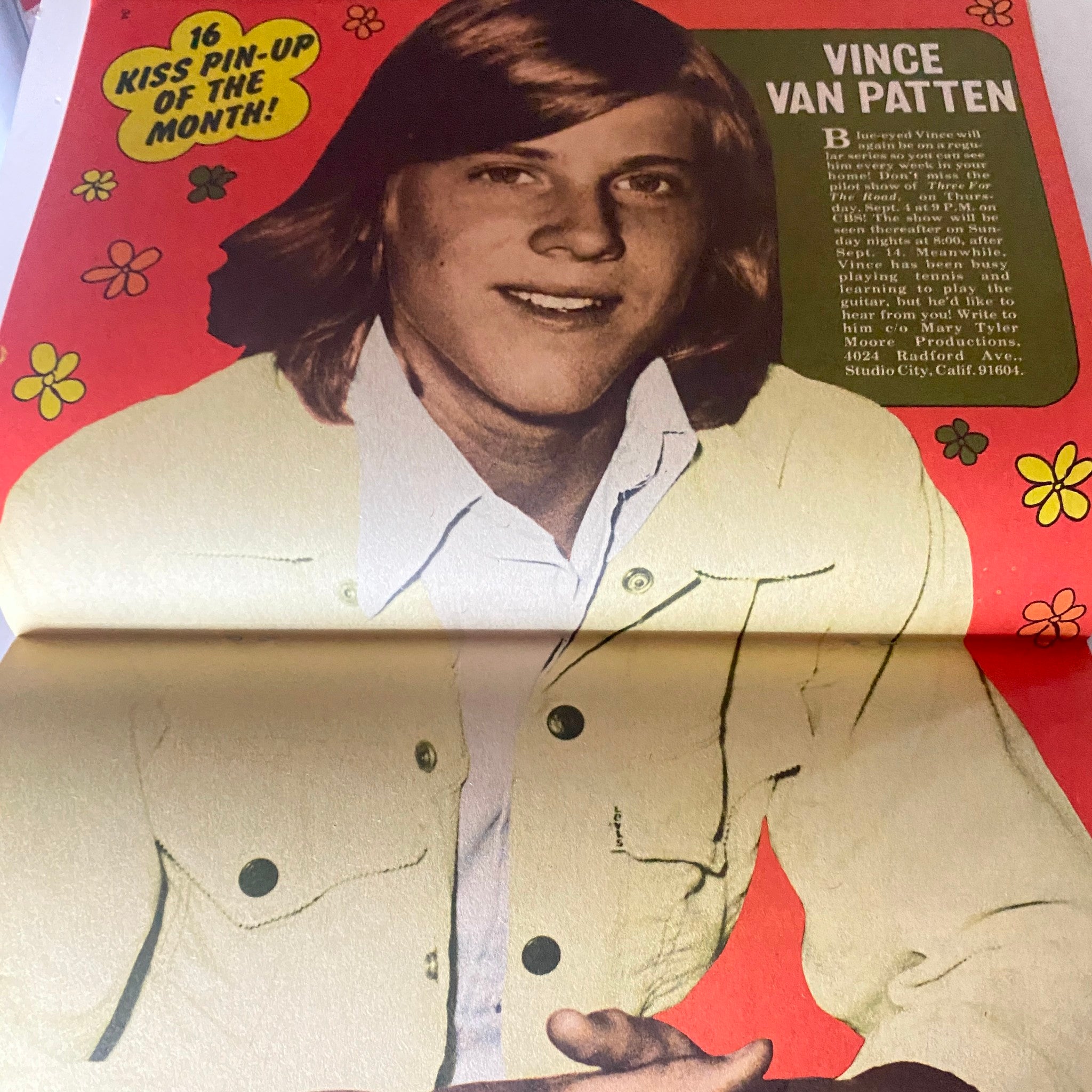 VTG 16 Magazine October 1975 Elton John, Vince Pan Patten VG w Poster