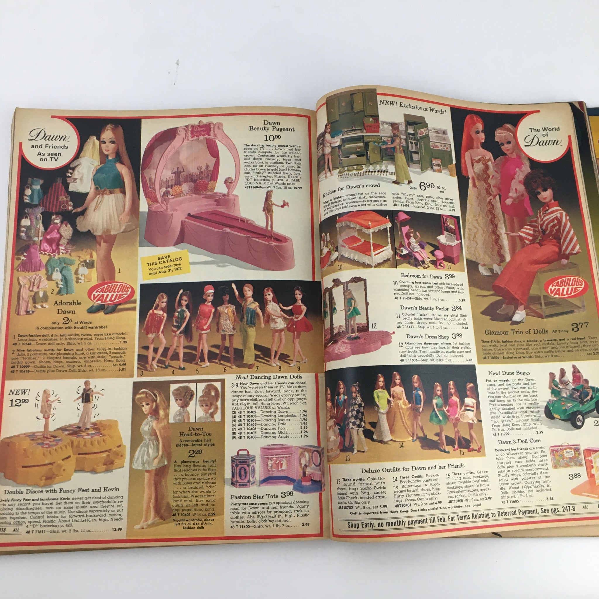 Featured page of the 1971 Montgomery Ward Raggedy Dolls Christmas Price Guide Catalog concentrating on Dawn dolls, showcasing beauty pageants and themed outfits with price listings.