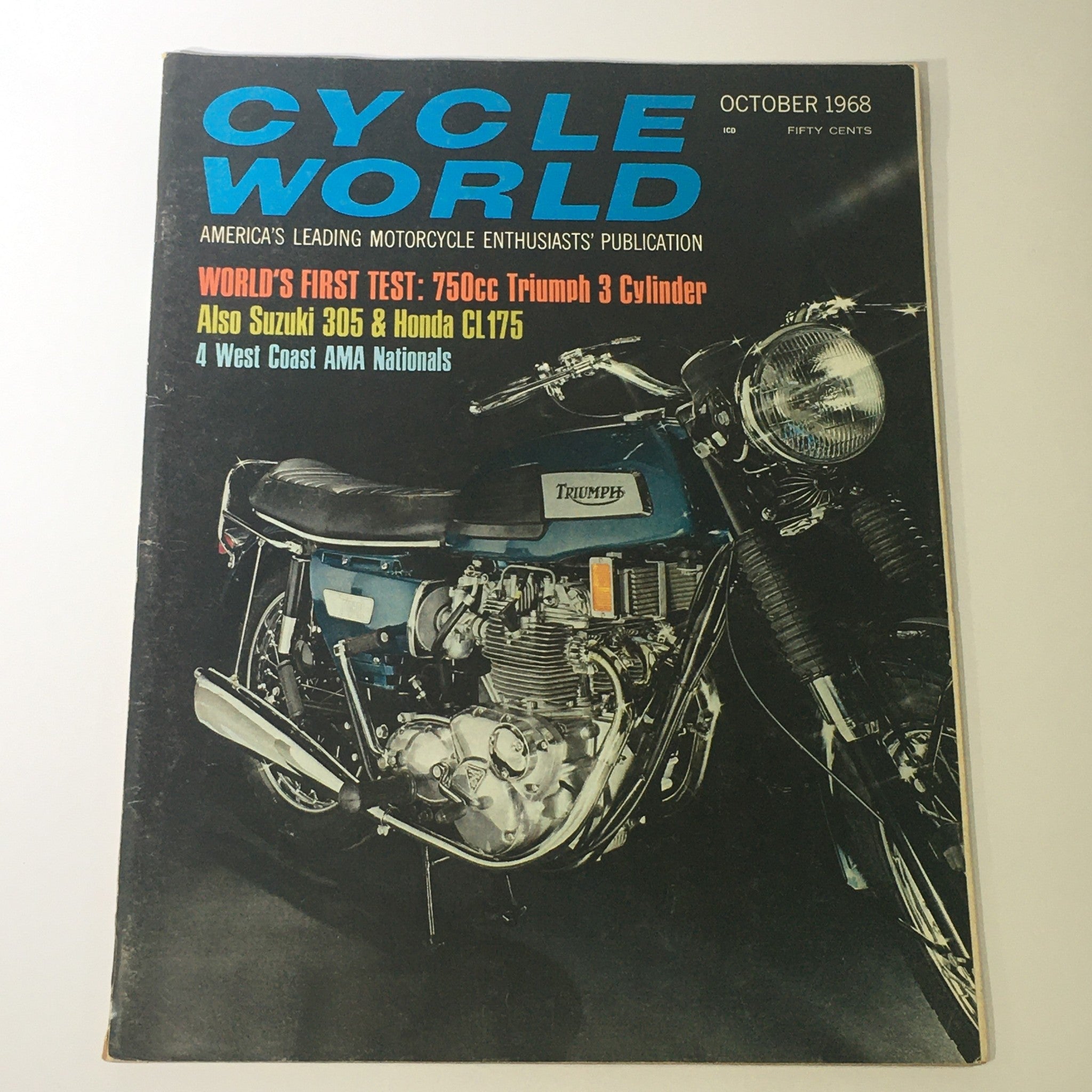 VTG Cycle World Magazine October 1968 - 750cc Triumph 3-C & Suzuki 305 Road Test