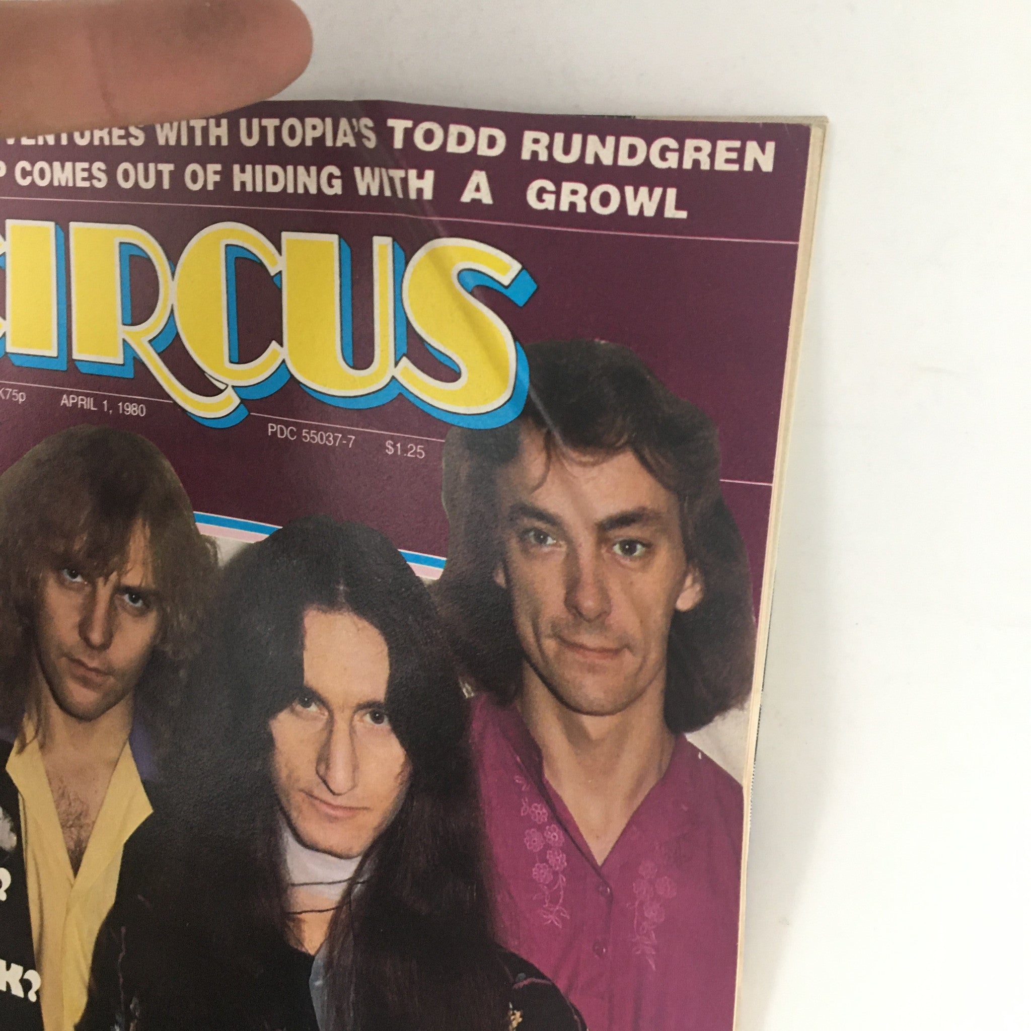 Circus Magazine April 1 1980 Alex Lifeson, Geddy Lee & Neal P. w Poster No Label