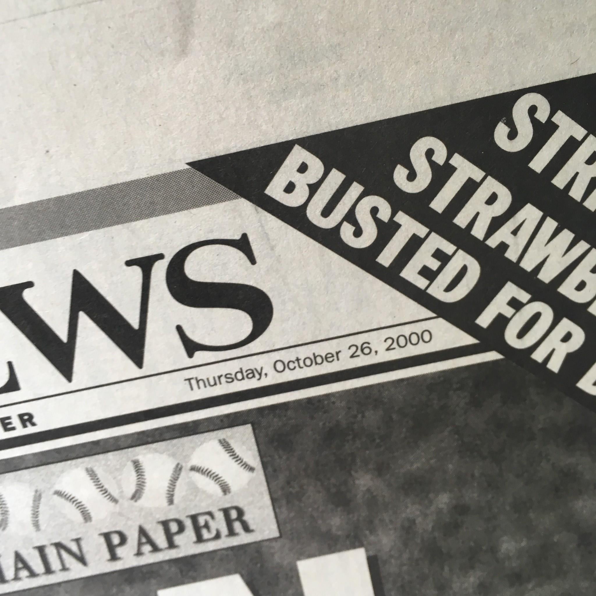 NY Daily News:10/26/2000 Jeter's HR Triple Power Yankees Victory 3-1 Series Lead