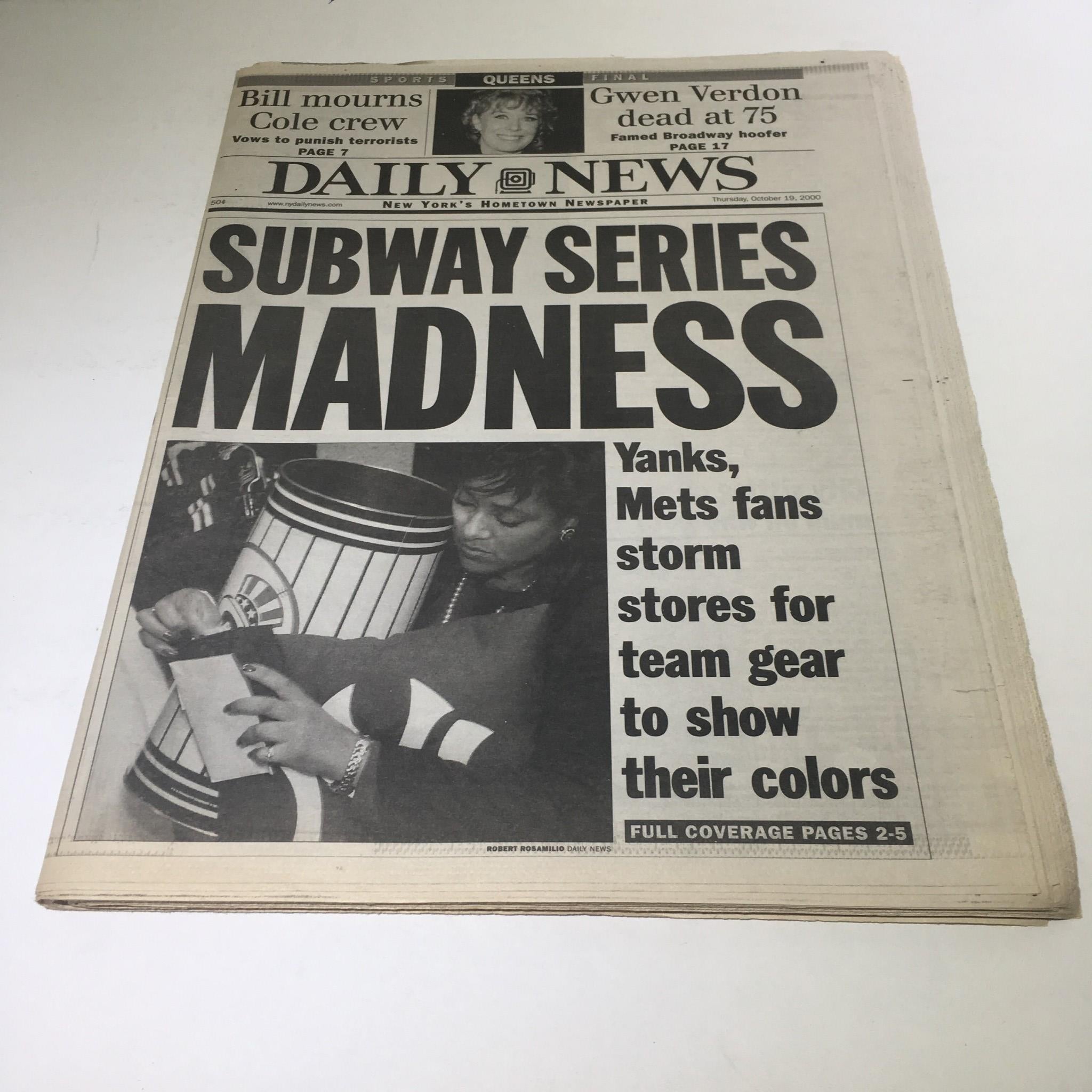 NY Daily News:10/19/2000 Yanks Met Fans Storm Stores For Team Gear 2 Show Color