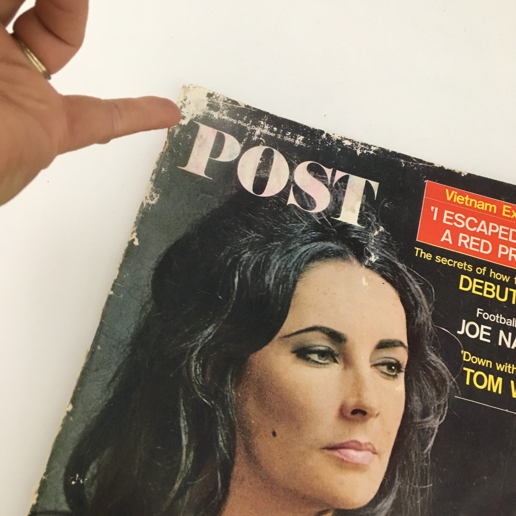 The Saturday Evening Post December 3 1966 Elizabeth Taylor & Joe Namath Feature