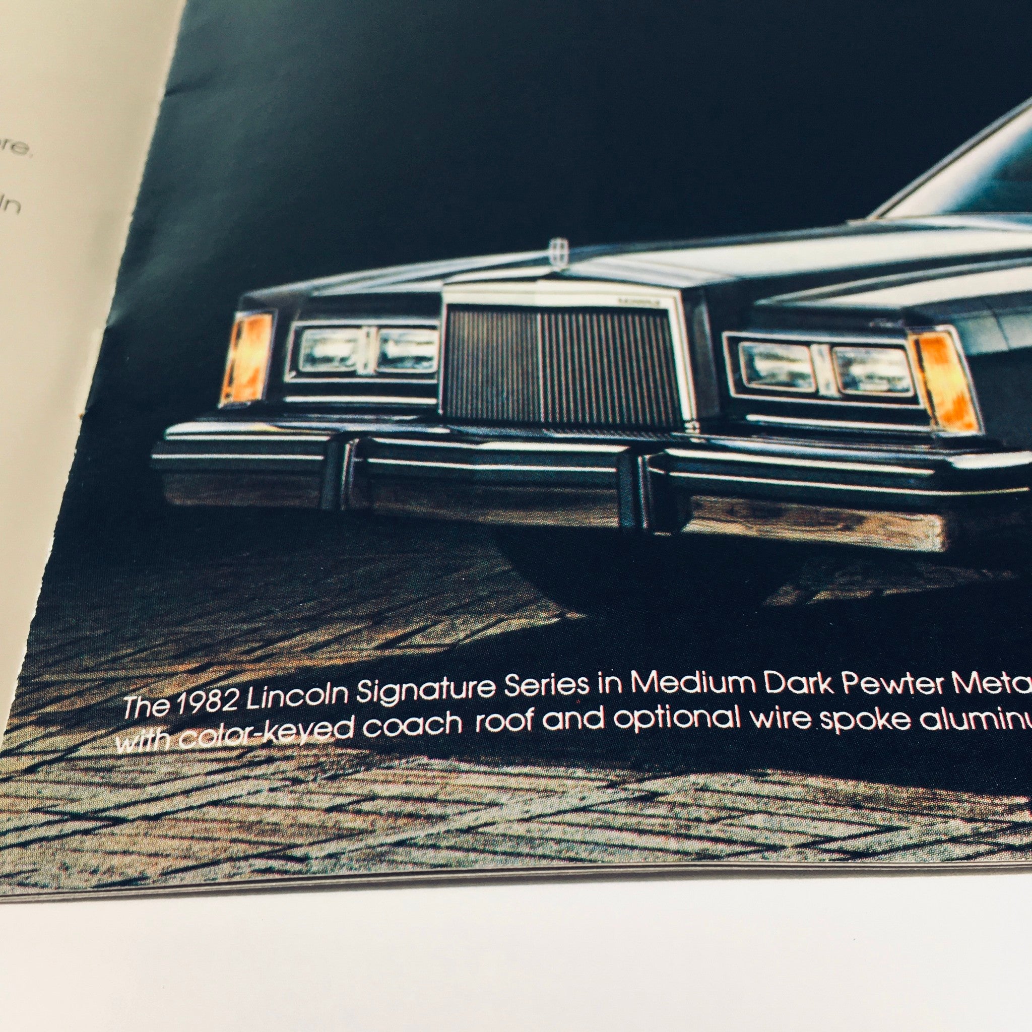 1982 Ford Lincoln Signature Series in Medium Dark Pewter Metallic Car Brochure