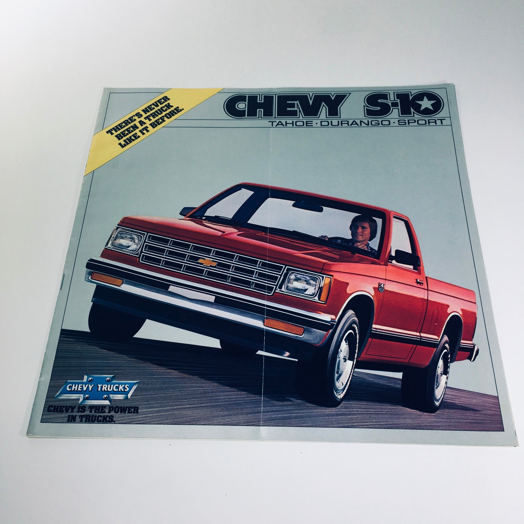 September 1981/4099 Chevy Trucks S-10 Tahoe Durango Sport Car Catalog Brochure