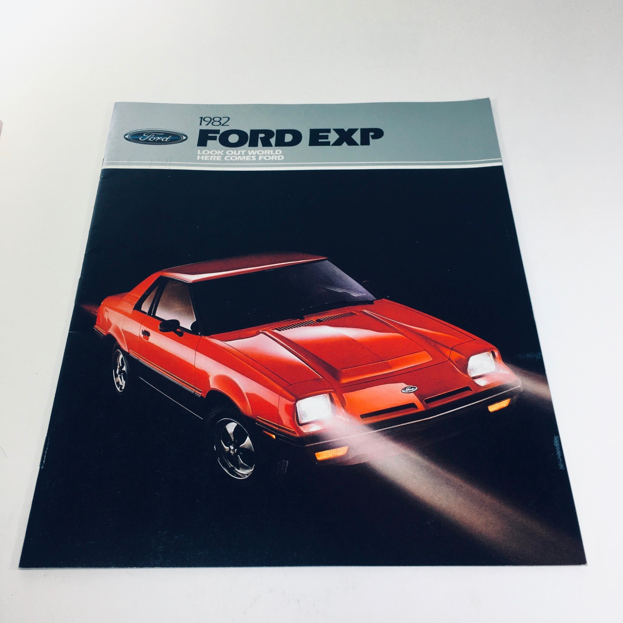 1982 Ford Exp Two-Seat Hatchback World-Class Coupe 00-9 Ann Car Sale Brochure