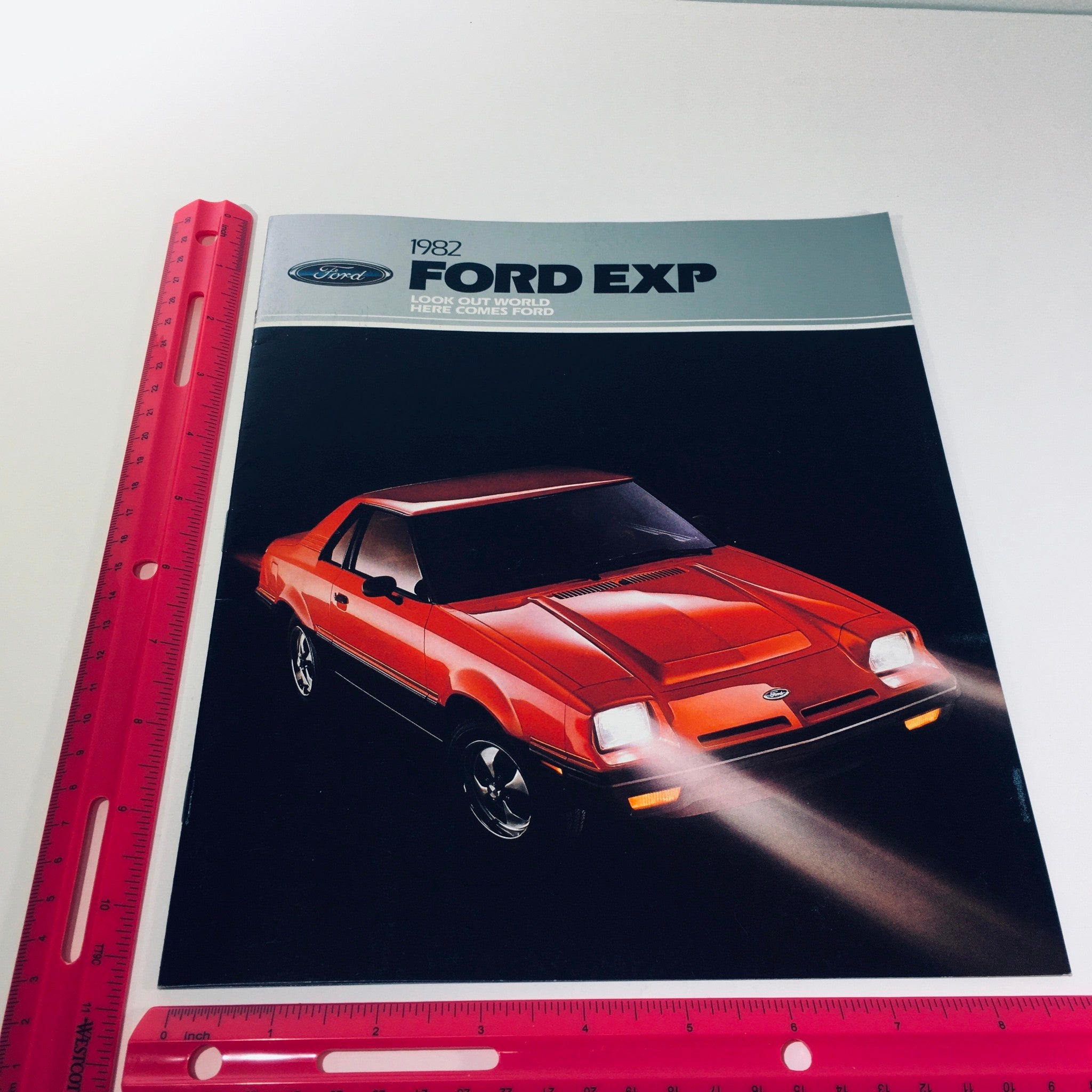 1982 Ford Exp Two-Seat Hatchback World-Class Coupe 00-9 Ann Car Sale Brochure