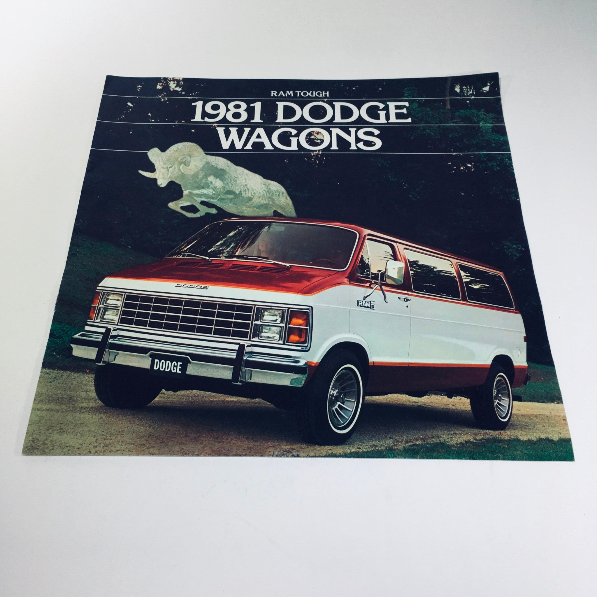 1981 Dodge Wagons V-8 Engines 4-Speed Manual Overdrive Car Sale Brochure