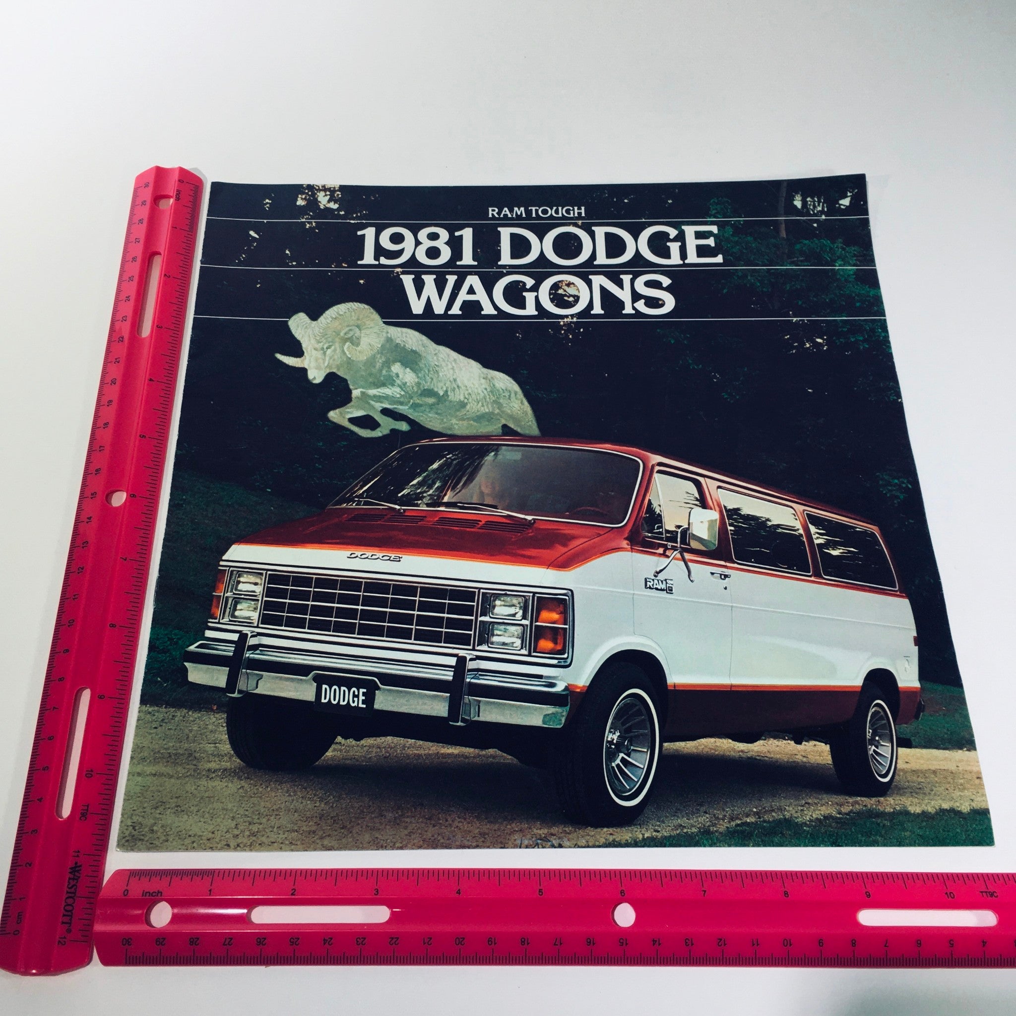 1981 Dodge Wagons V-8 Engines 4-Speed Manual Overdrive Car Sale Brochure