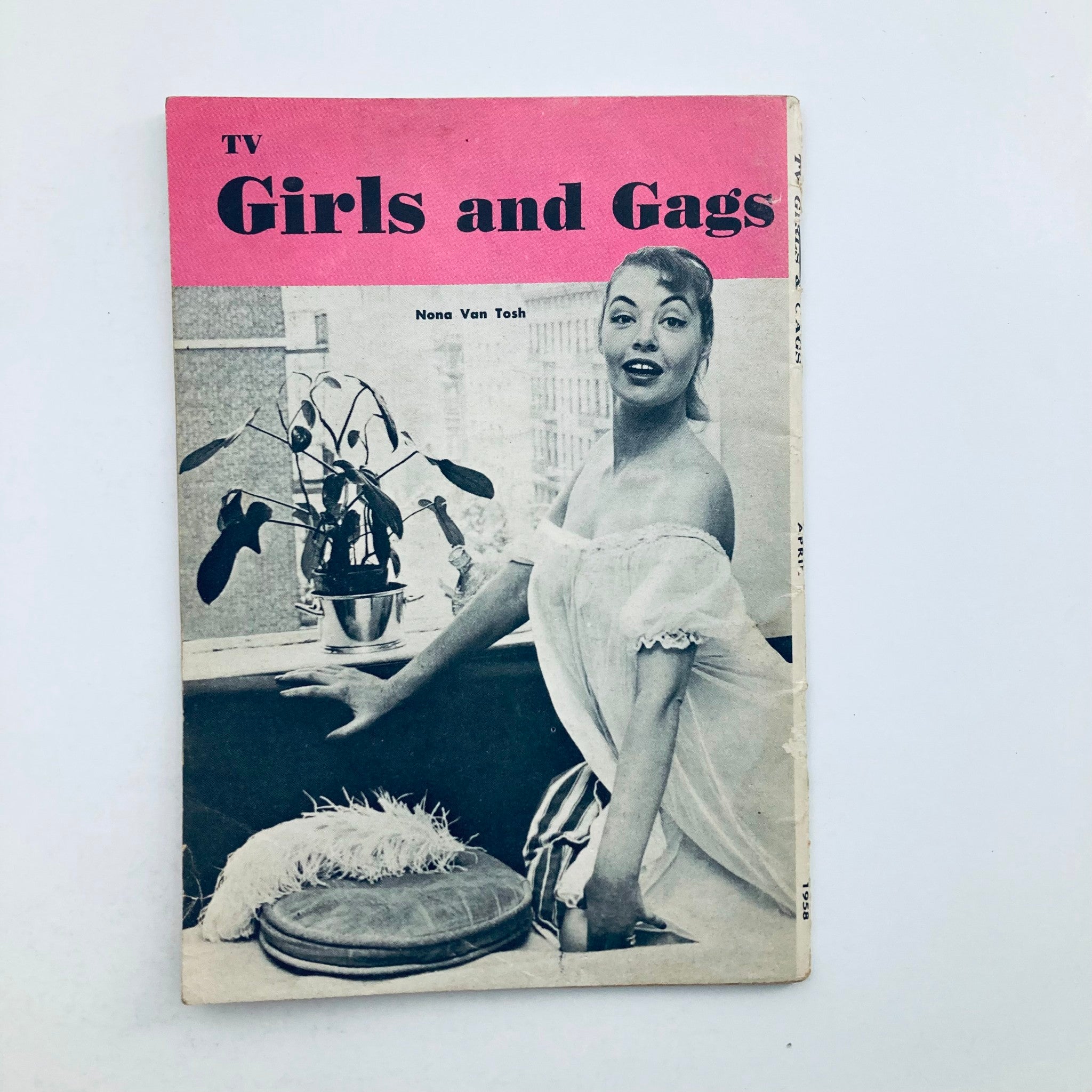 VTG TV Girls and Gags Magazine April 1958 Vol 5 No. 1 Sandra Giles No Label