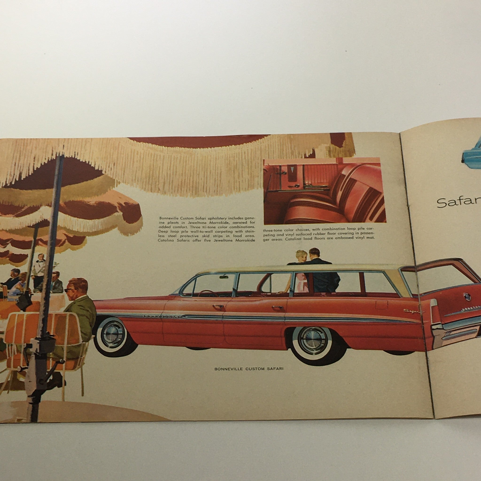 1961 Pontiac Trophy Economy V-8 Engine 303-Horsepower Car Sale Brochure