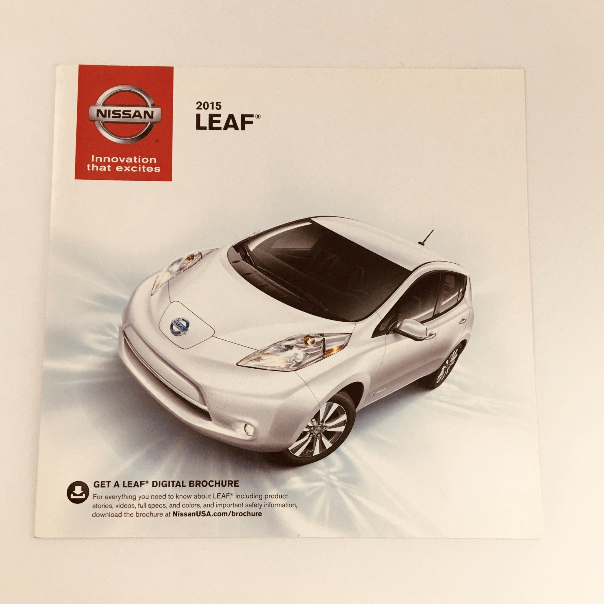 2015 Nissan Leaf and Genuine Nissan Accessories Car Brochure Catalog